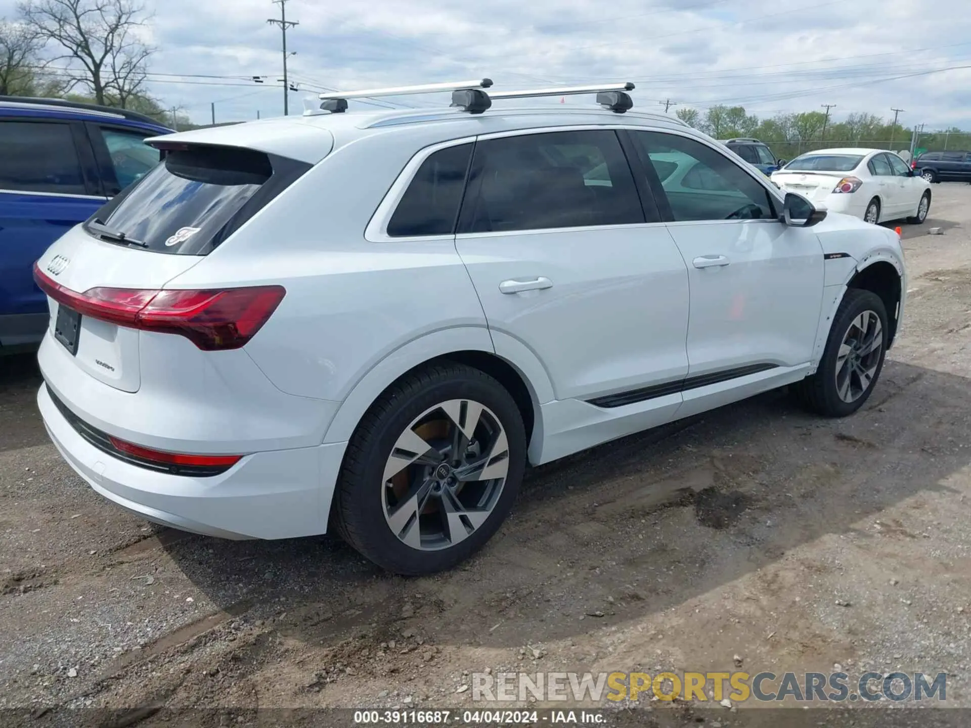 4 fotografías del automóvil dañado WA1AAAGE6NB005833 AUDI E-TRON 2022