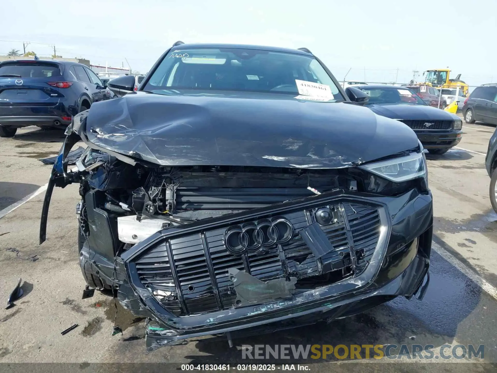 13 fotografías del automóvil dañado WA1AAAGE6NB027461 AUDI E-TRON 2022