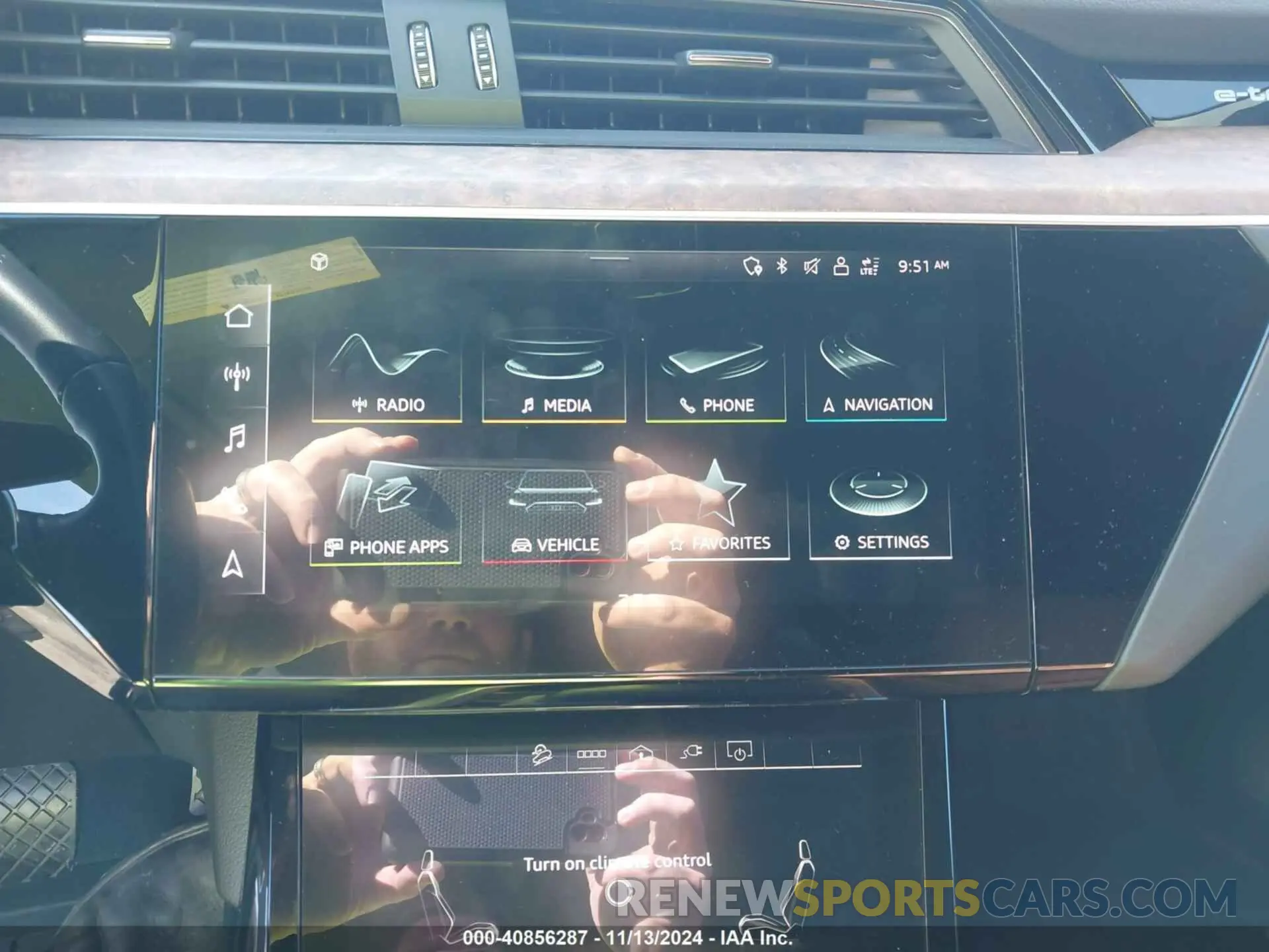 18 fotografías del automóvil dañado WA1AAAGE6NB029002 AUDI E-TRON 2022