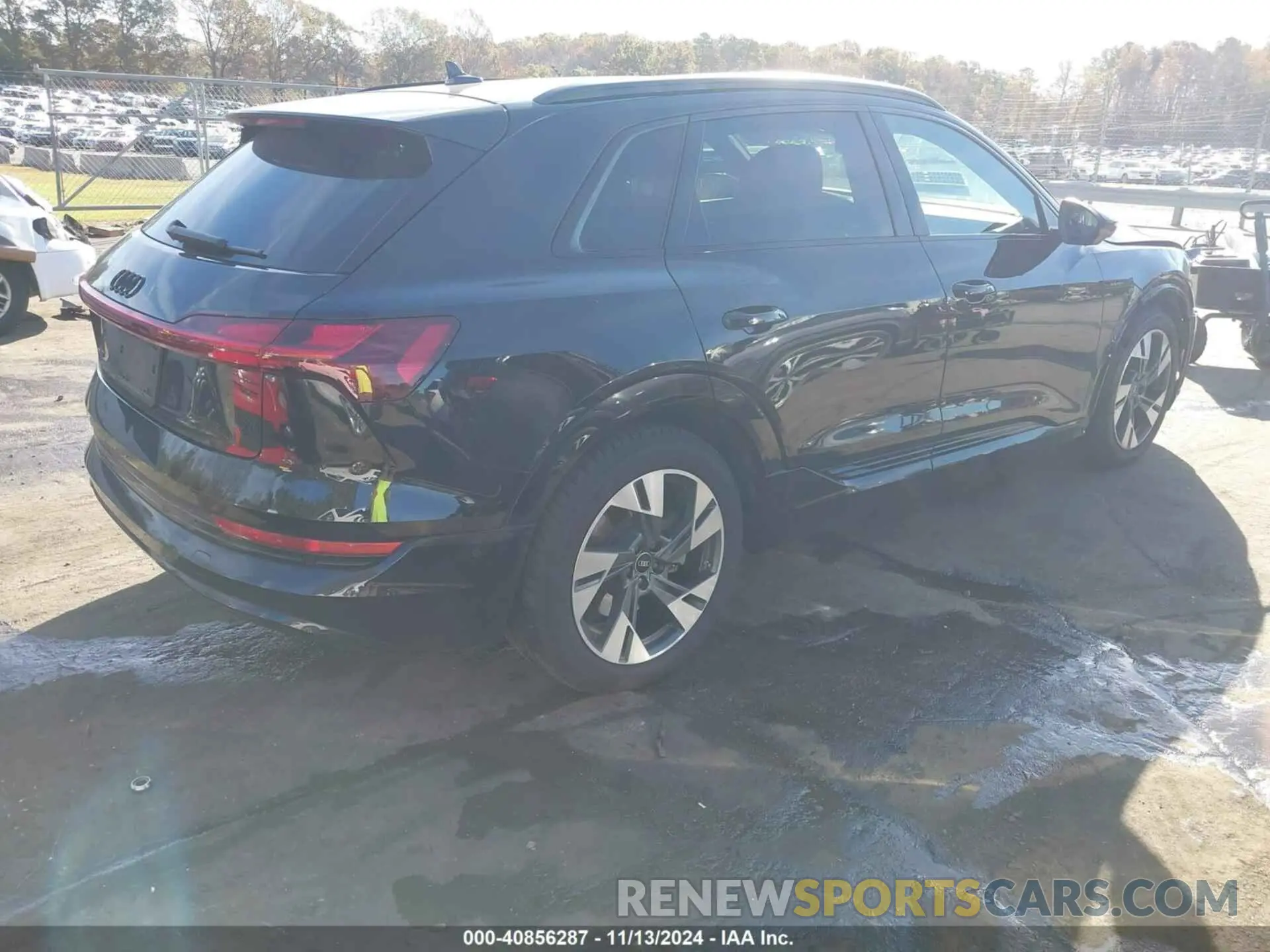 4 fotografías del automóvil dañado WA1AAAGE6NB029002 AUDI E-TRON 2022