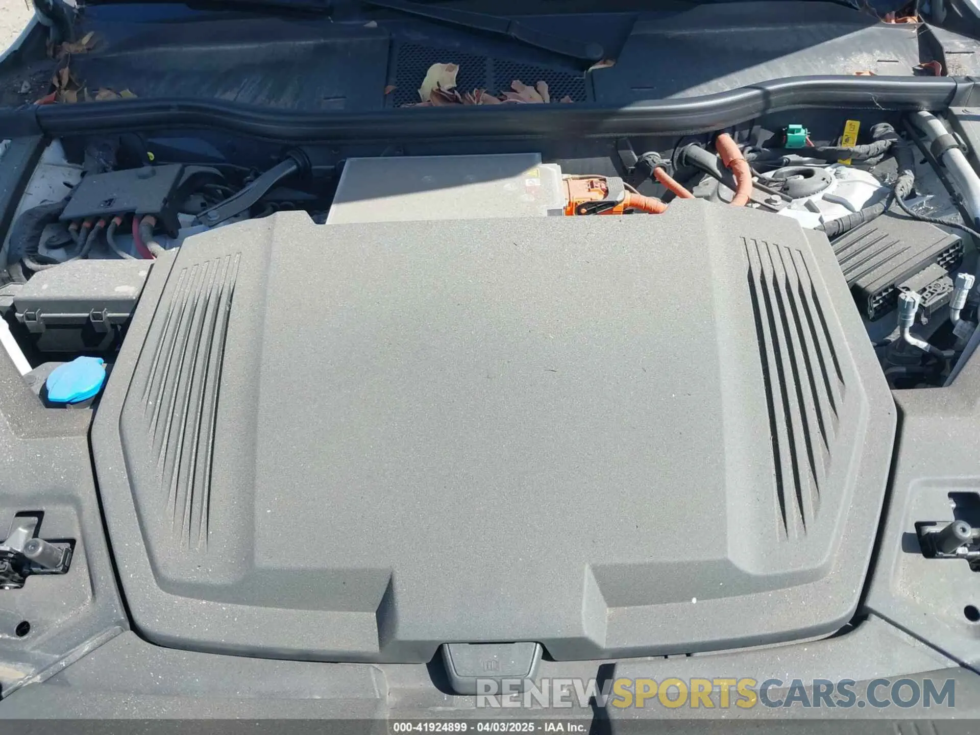 10 fotografías del automóvil dañado WA1AAAGEXNB010338 AUDI E-TRON 2022
