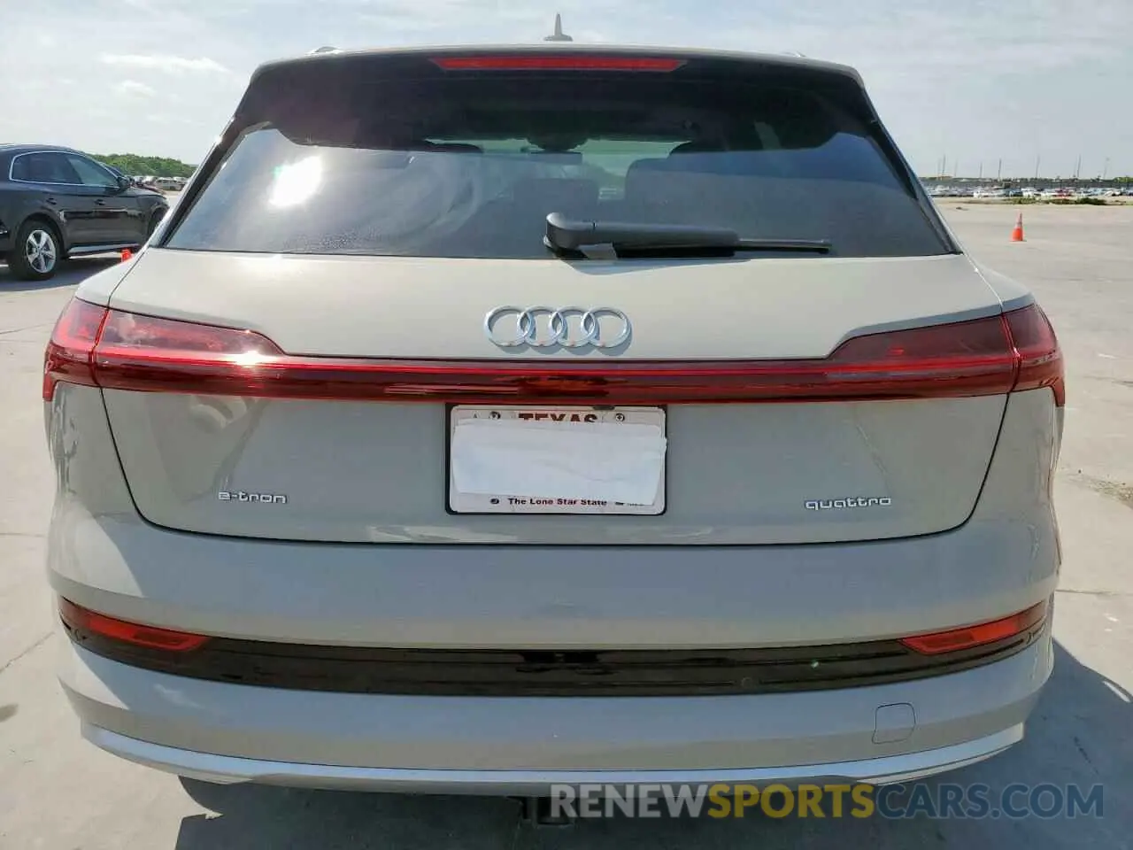 6 fotografías del automóvil dañado WA1AAAGEXNB023977 AUDI E-TRON 2022