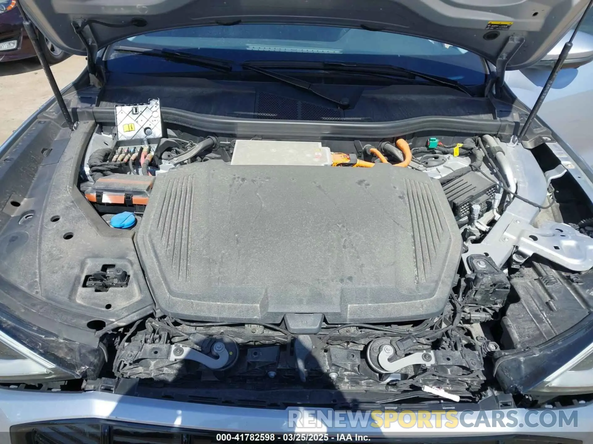 10 fotografías del automóvil dañado WA1AAAGEXNB047650 AUDI E-TRON 2022