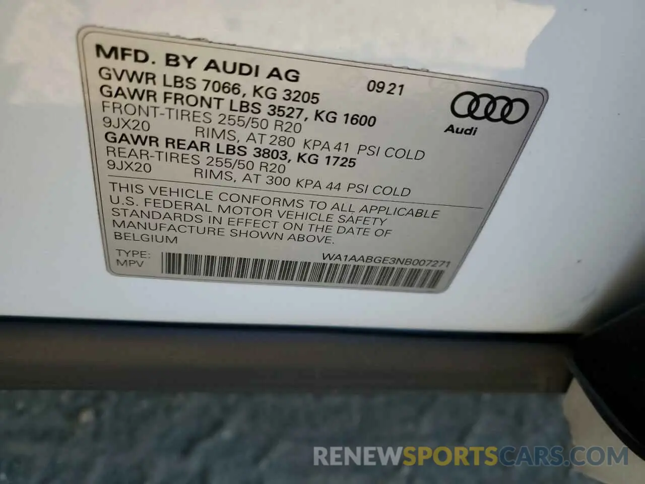 12 fotografías del automóvil dañado WA1AABGE3NB007271 AUDI E-TRON 2022