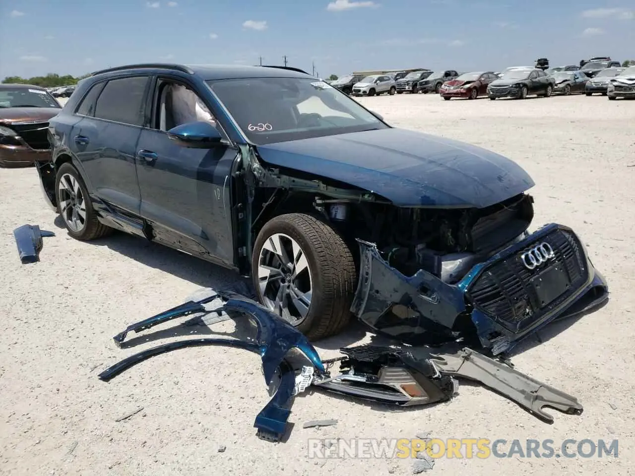 1 fotografías del automóvil dañado WA1AABGE8NB031646 AUDI E-TRON 2022