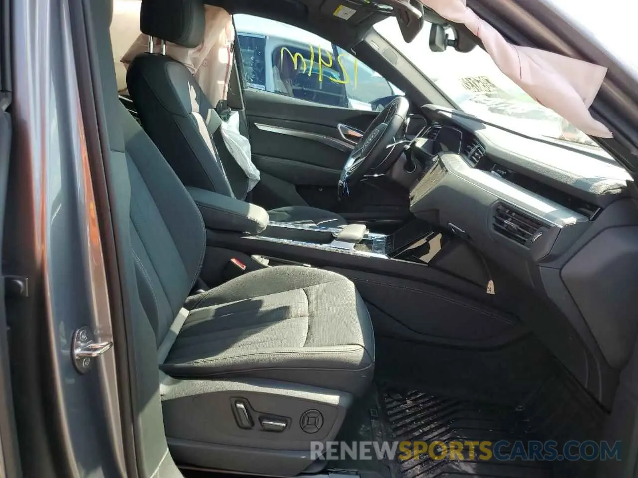 5 fotografías del automóvil dañado WA1LAAGE3NB033016 AUDI E-TRON 2022