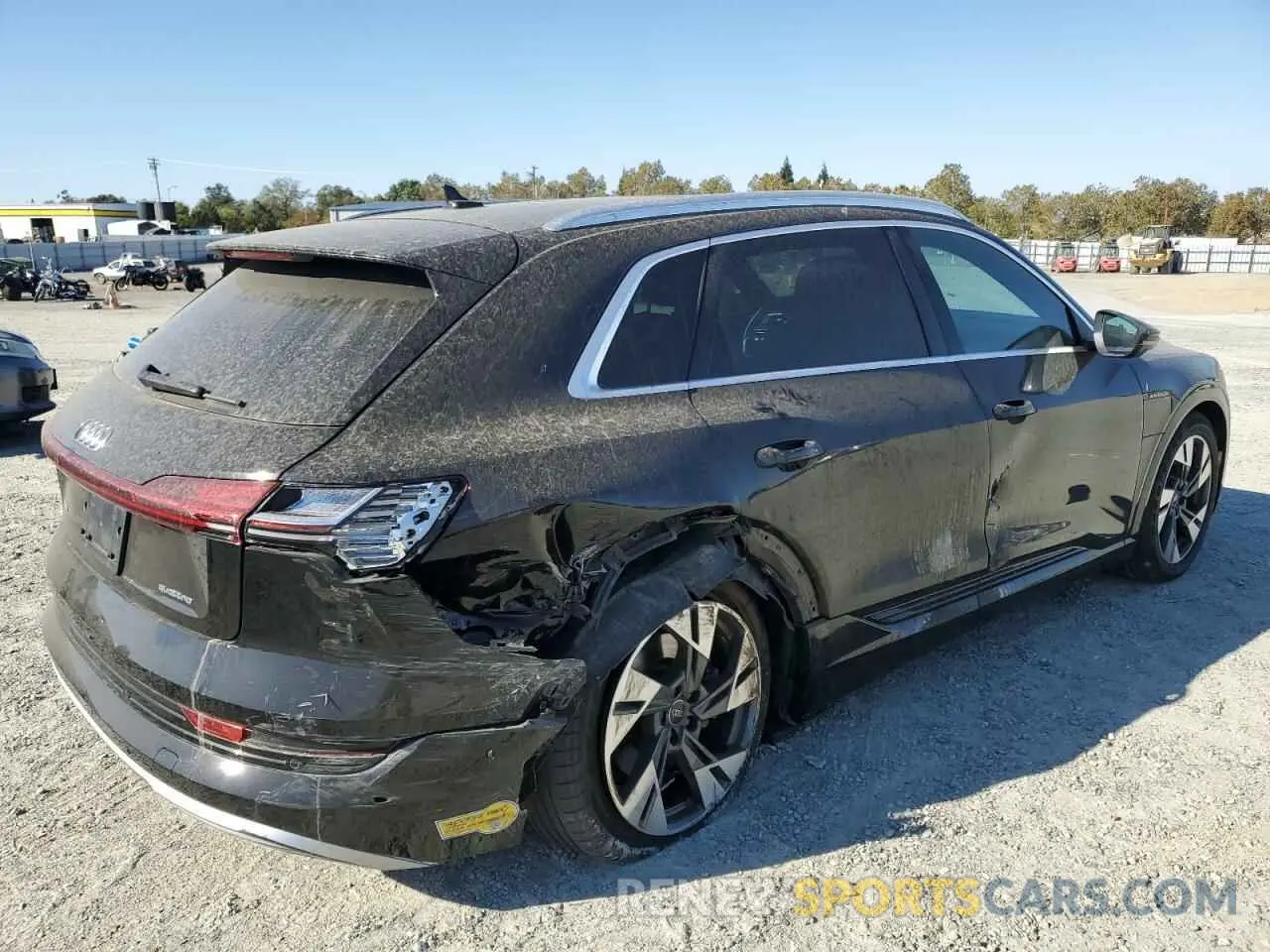 3 fotografías del automóvil dañado WA1LAAGE9NB007388 AUDI E-TRON 2022