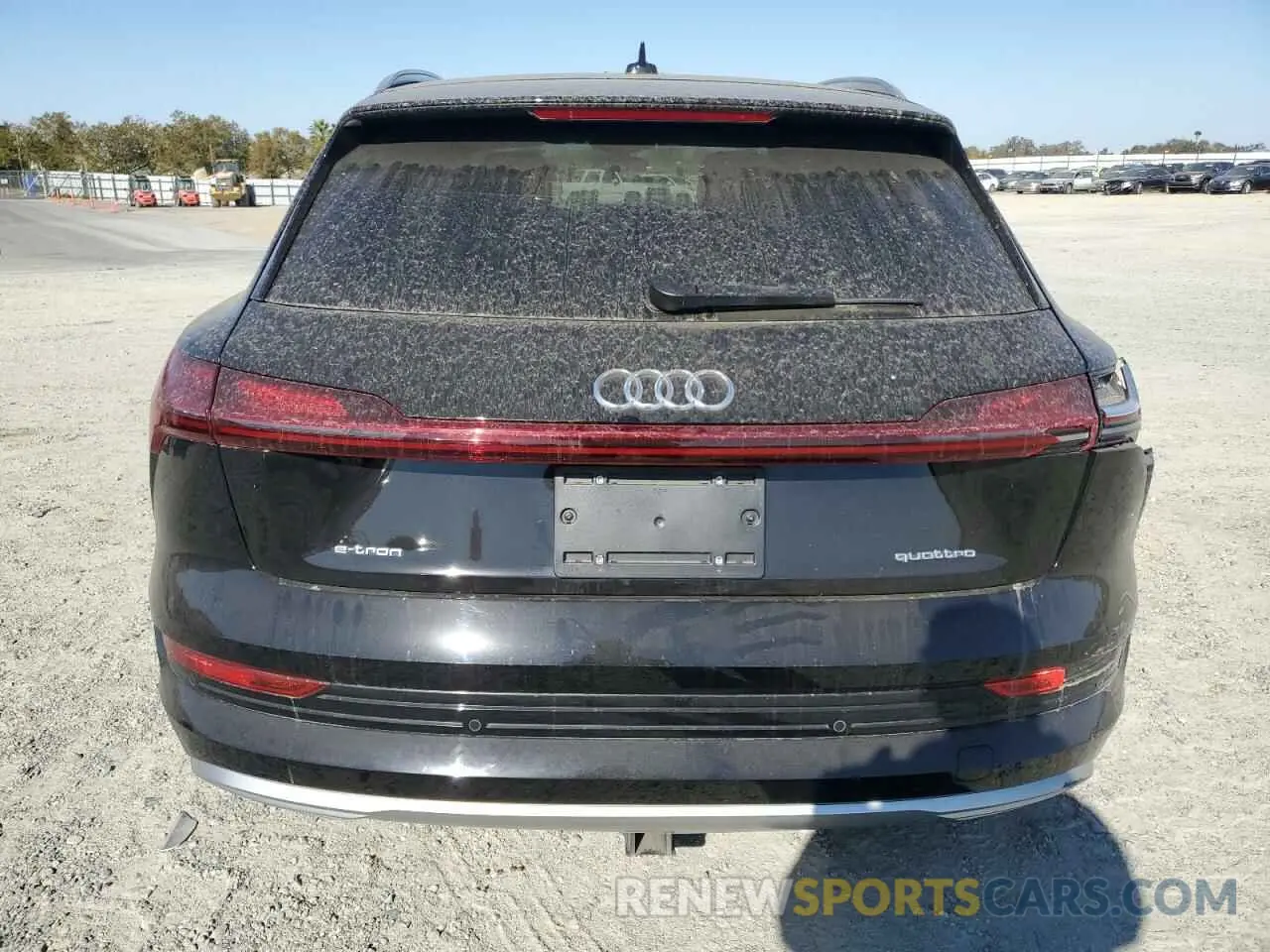 6 fotografías del automóvil dañado WA1LAAGE9NB007388 AUDI E-TRON 2022