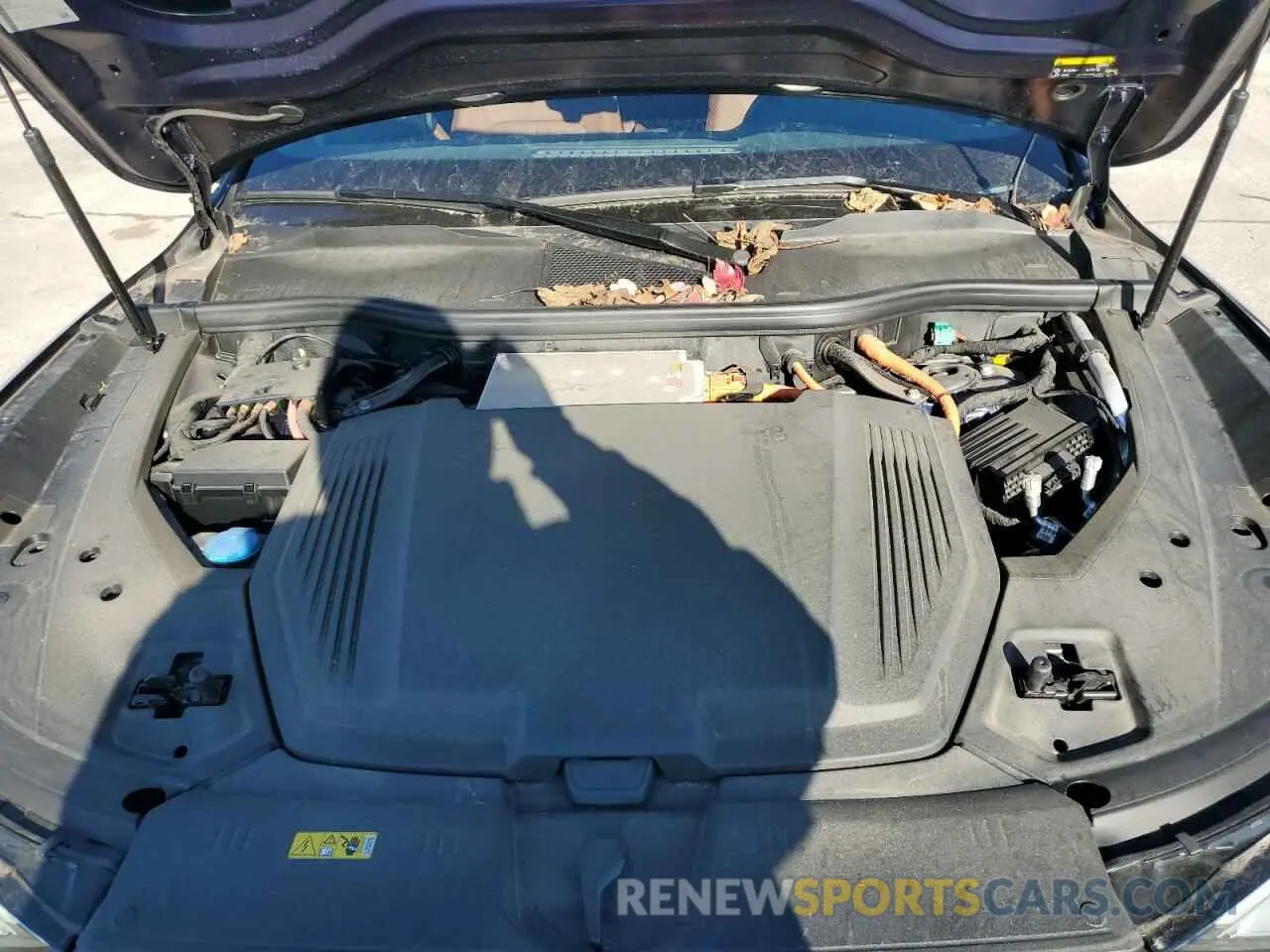 11 fotografías del automóvil dañado WA1LAAGEXNB027696 AUDI E-TRON 2022