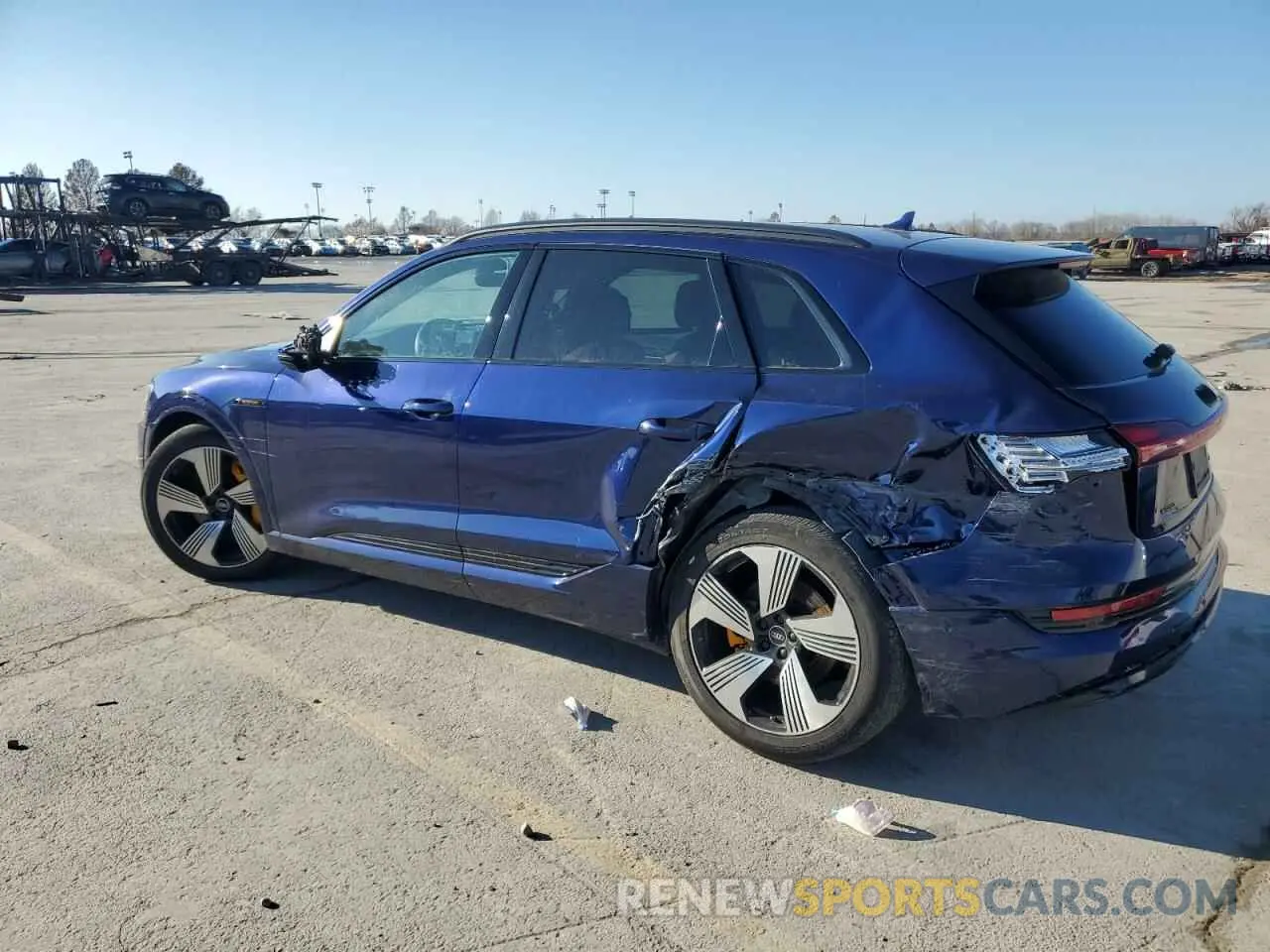 2 fotografías del automóvil dañado WA1LAAGEXNB027696 AUDI E-TRON 2022