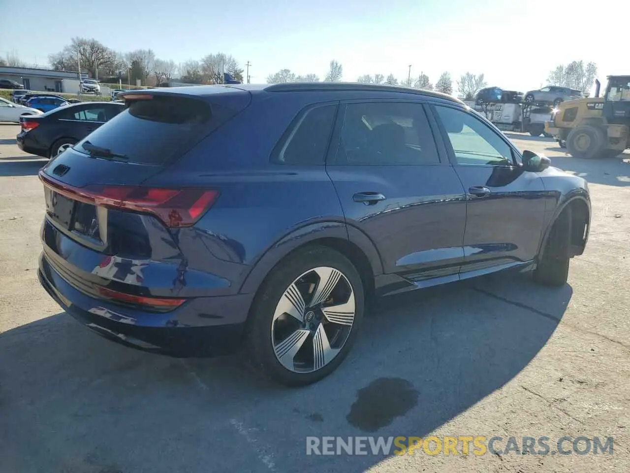 3 fotografías del automóvil dañado WA1LAAGEXNB027696 AUDI E-TRON 2022