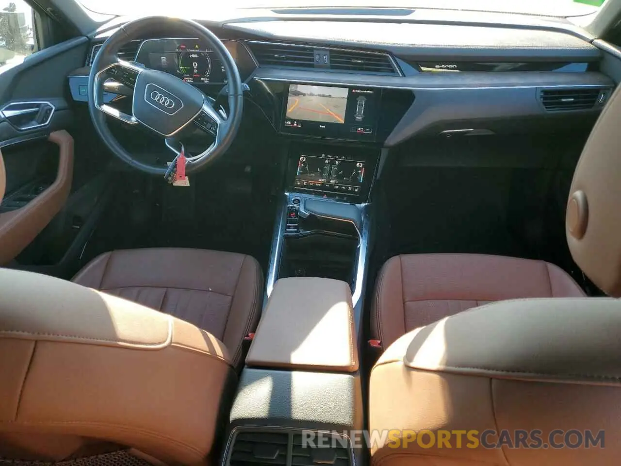 8 fotografías del automóvil dañado WA1LAAGEXNB027696 AUDI E-TRON 2022