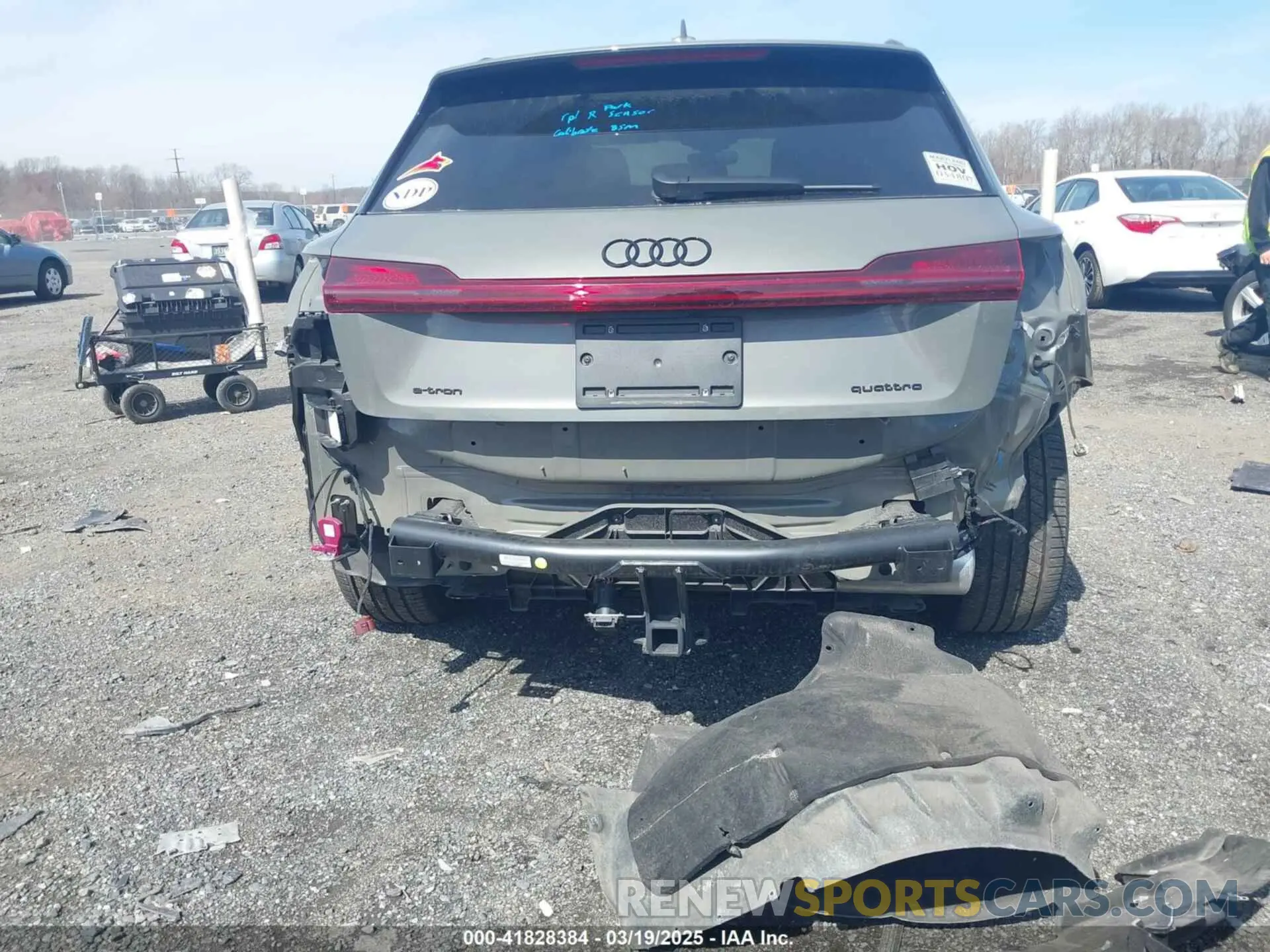 6 fotografías del automóvil dañado WA1VABGEXNB024392 AUDI E-TRON 2022