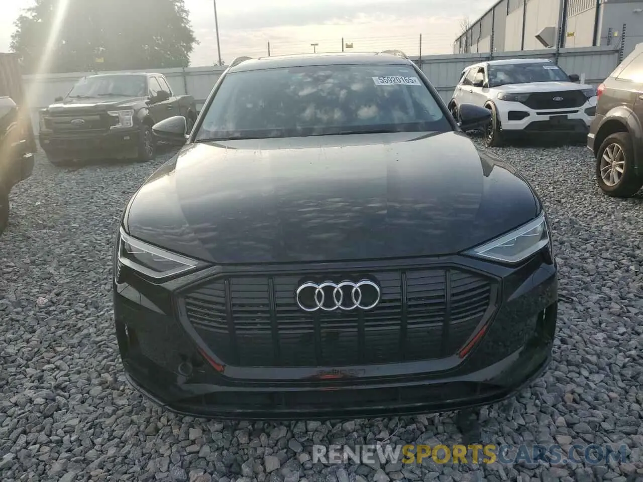 5 fotografías del automóvil dañado WA1AAAGE3PB025279 AUDI E-TRON 2023