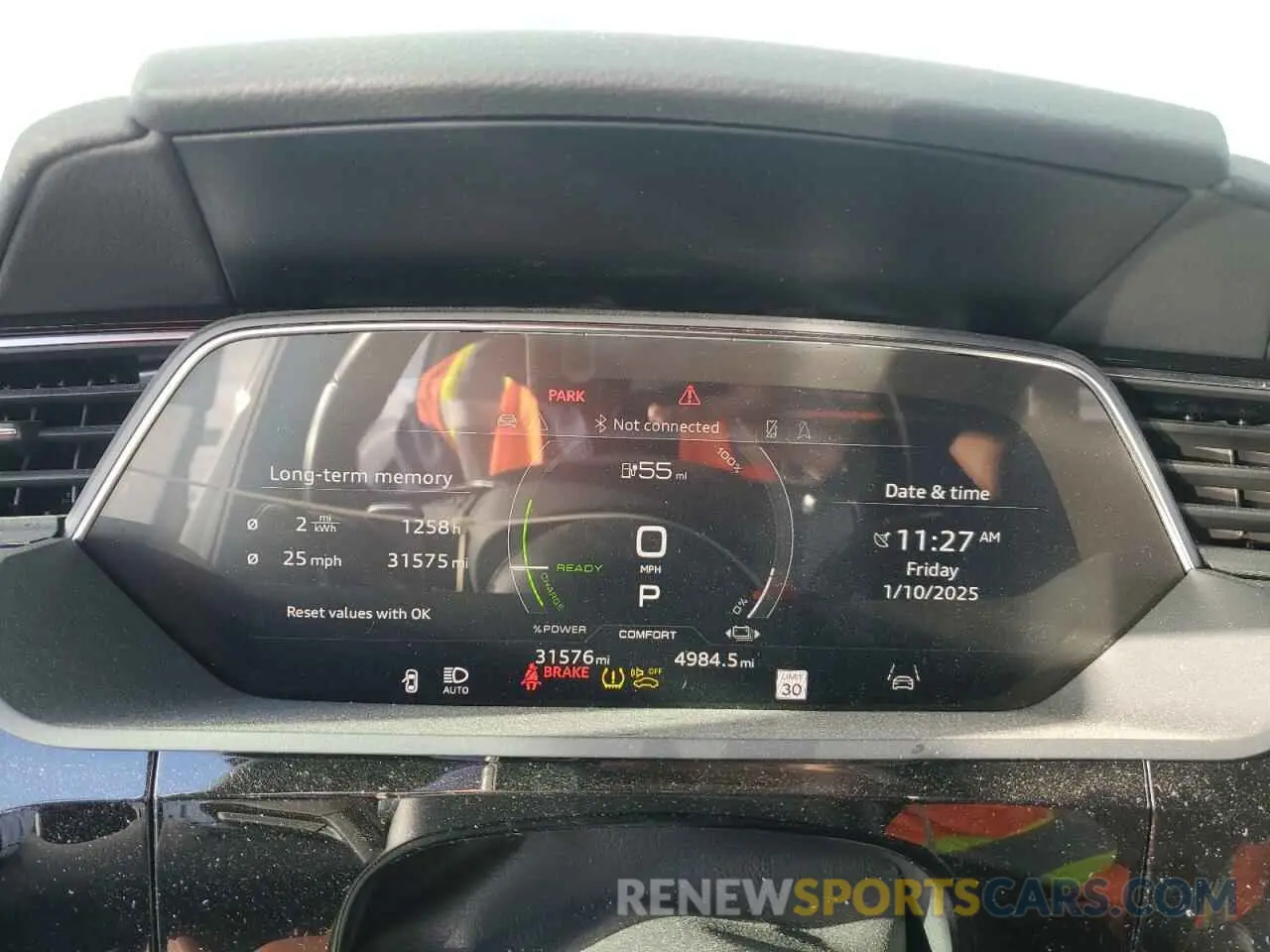 9 fotografías del automóvil dañado WA1LAAGE2PB016954 AUDI E-TRON 2023