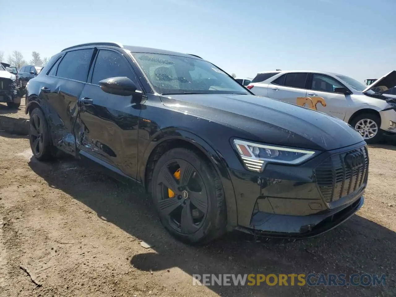 4 fotografías del automóvil dañado WA1LAAGE3PB006787 AUDI E-TRON 2023