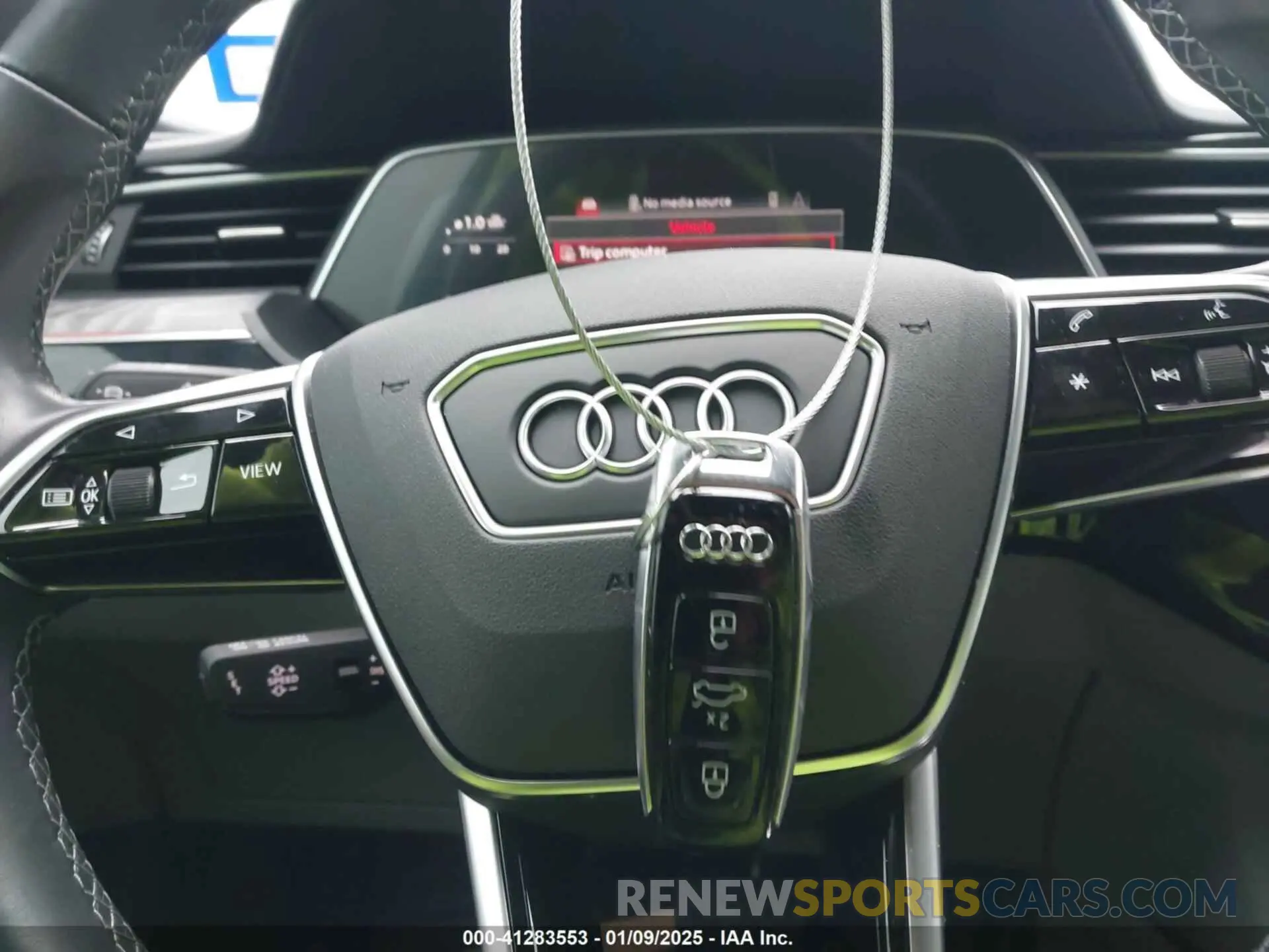 11 fotografías del automóvil dañado WA1VABGE2PB013244 AUDI E-TRON 2023