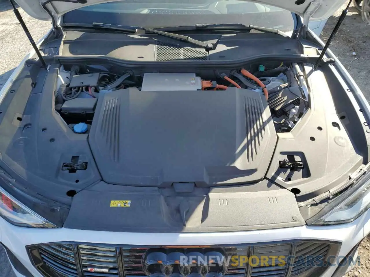 13 fotografías del automóvil dañado WA1VABGE9NB040096 AUDI E-TRON CHR 2022