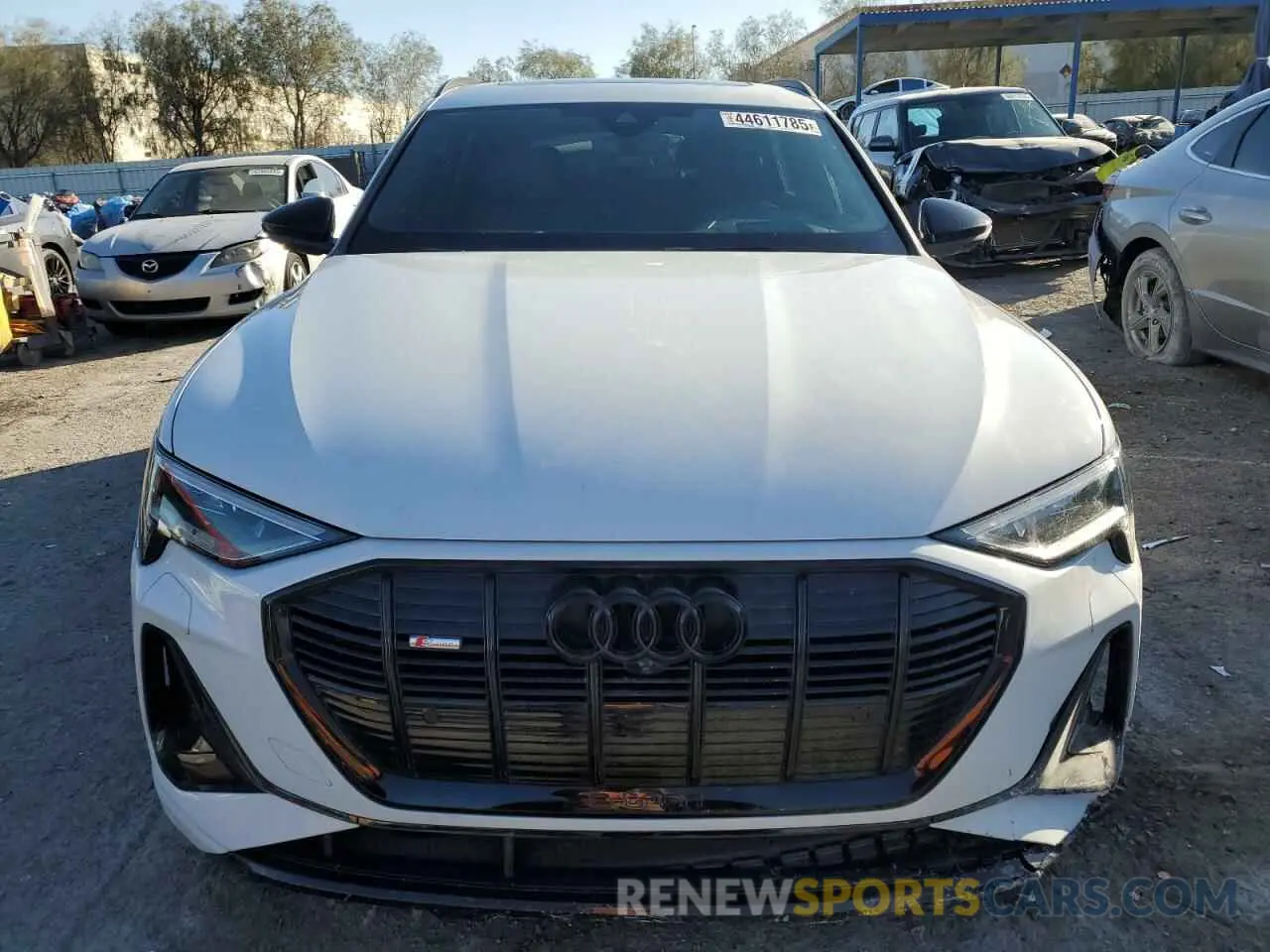 5 fotografías del automóvil dañado WA1VABGE9NB040096 AUDI E-TRON CHR 2022
