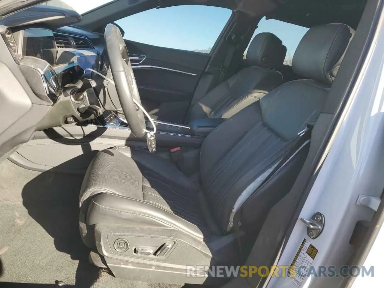 7 fotografías del automóvil dañado WA1VABGE9NB040096 AUDI E-TRON CHR 2022