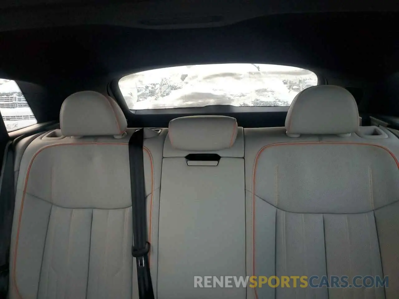 10 fotografías del automóvil dañado WA1VABGE0PB005711 AUDI E-TRON CHR 2023