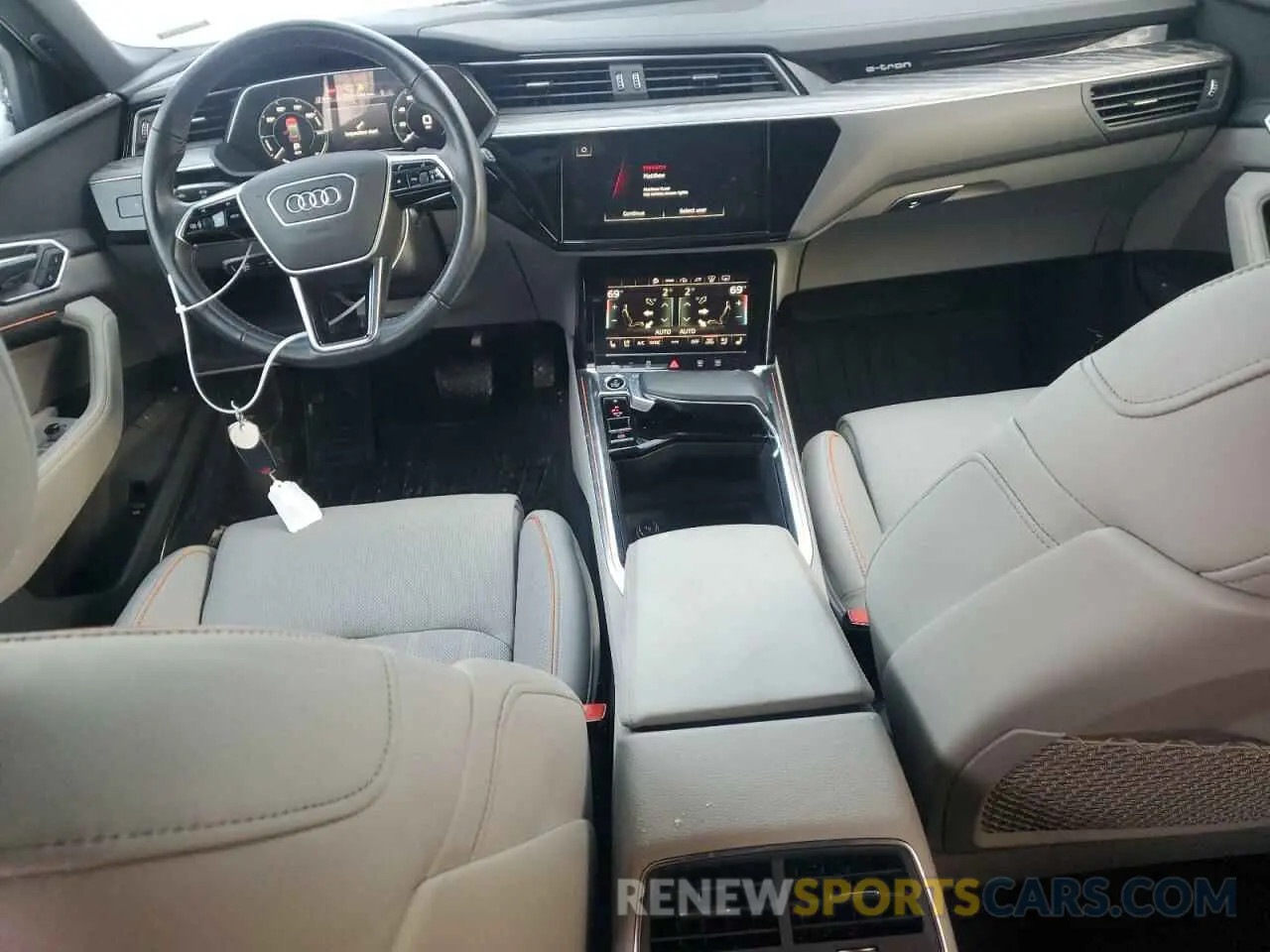 8 fotografías del automóvil dañado WA1VABGE0PB005711 AUDI E-TRON CHR 2023