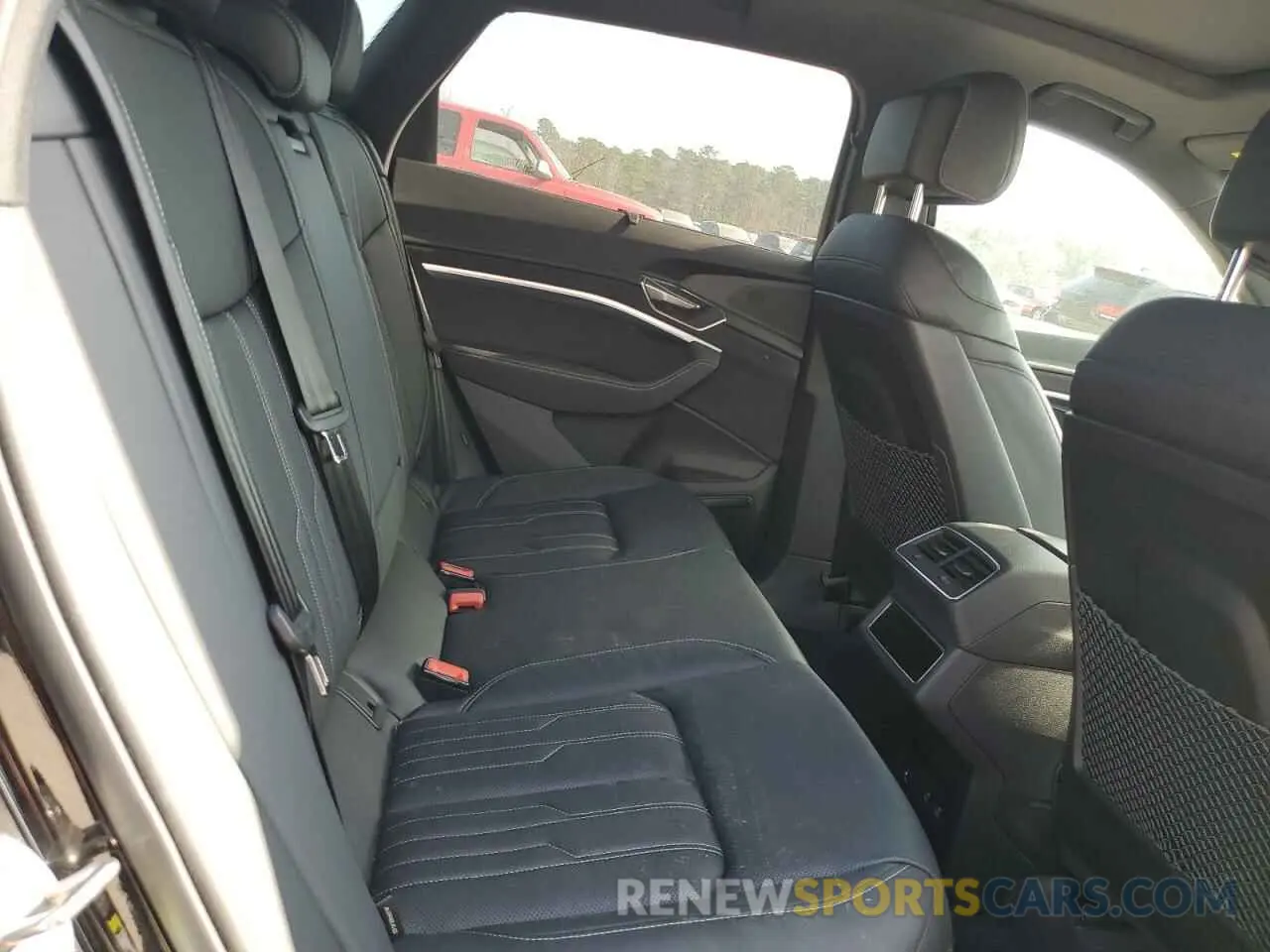 11 fotografías del automóvil dañado WA1VABGE3PB006268 AUDI E-TRON CHR 2023
