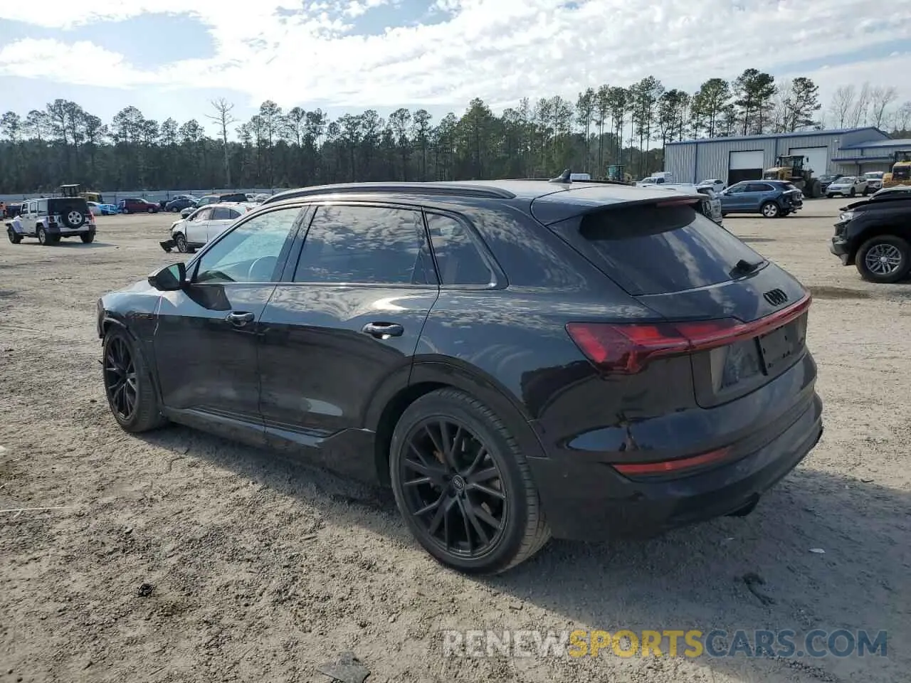 2 fotografías del automóvil dañado WA1VABGE3PB006268 AUDI E-TRON CHR 2023