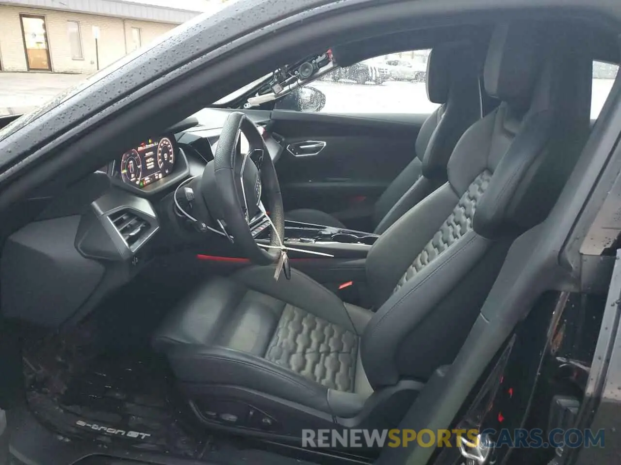 7 fotografías del automóvil dañado WAUEJBFW4P7004707 AUDI E-TRON GT 2023