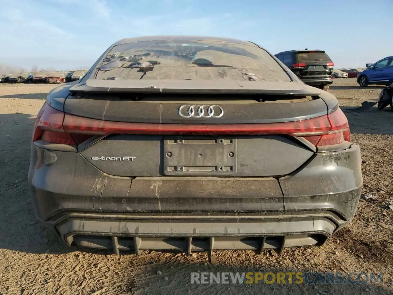 6 fotografías del automóvil dañado WAUFJBFW1P7003924 AUDI E-TRON GT 2023