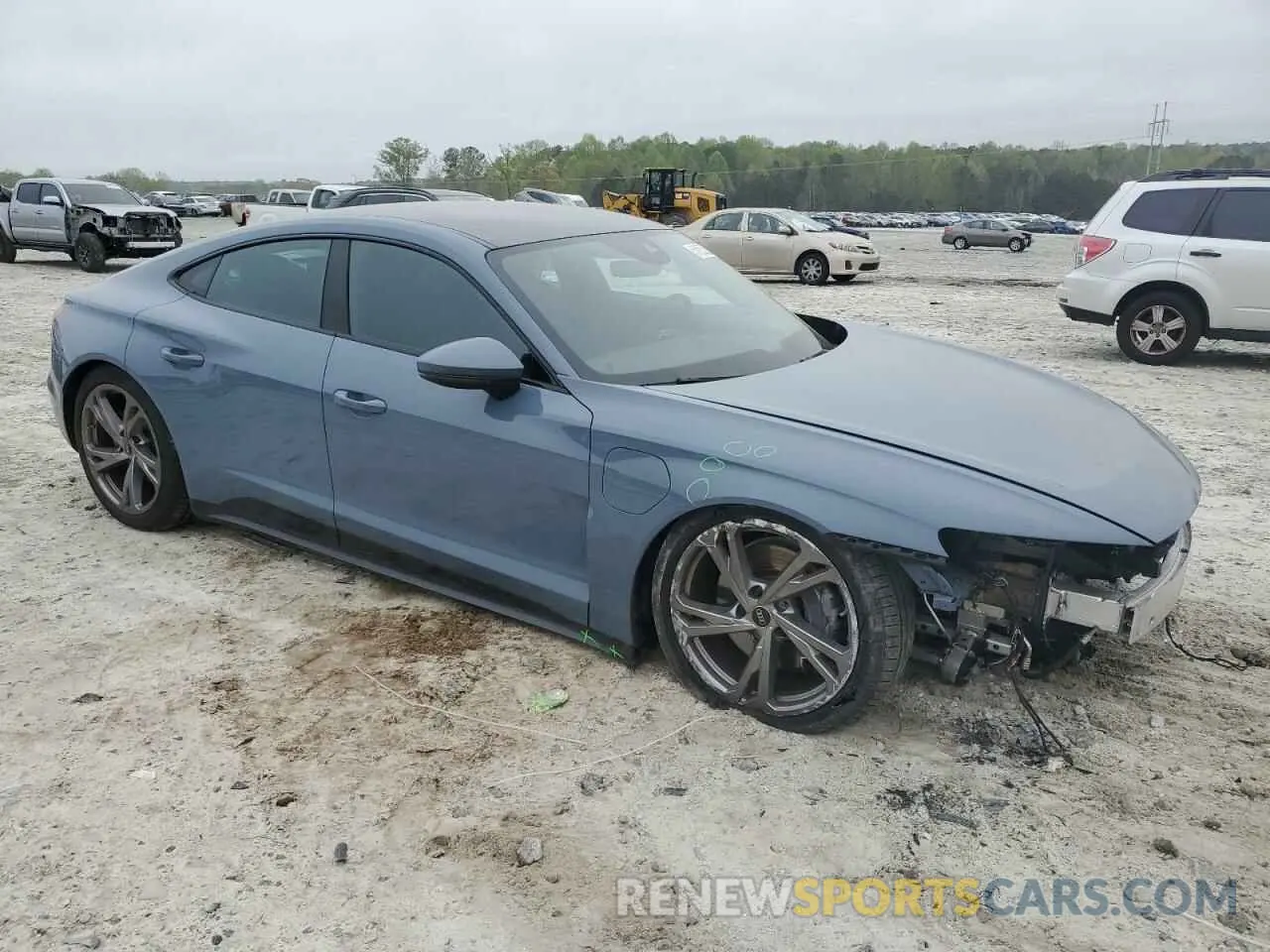 4 fotografías del automóvil dañado WAUFJBFW7P7003765 AUDI E-TRON GT 2023