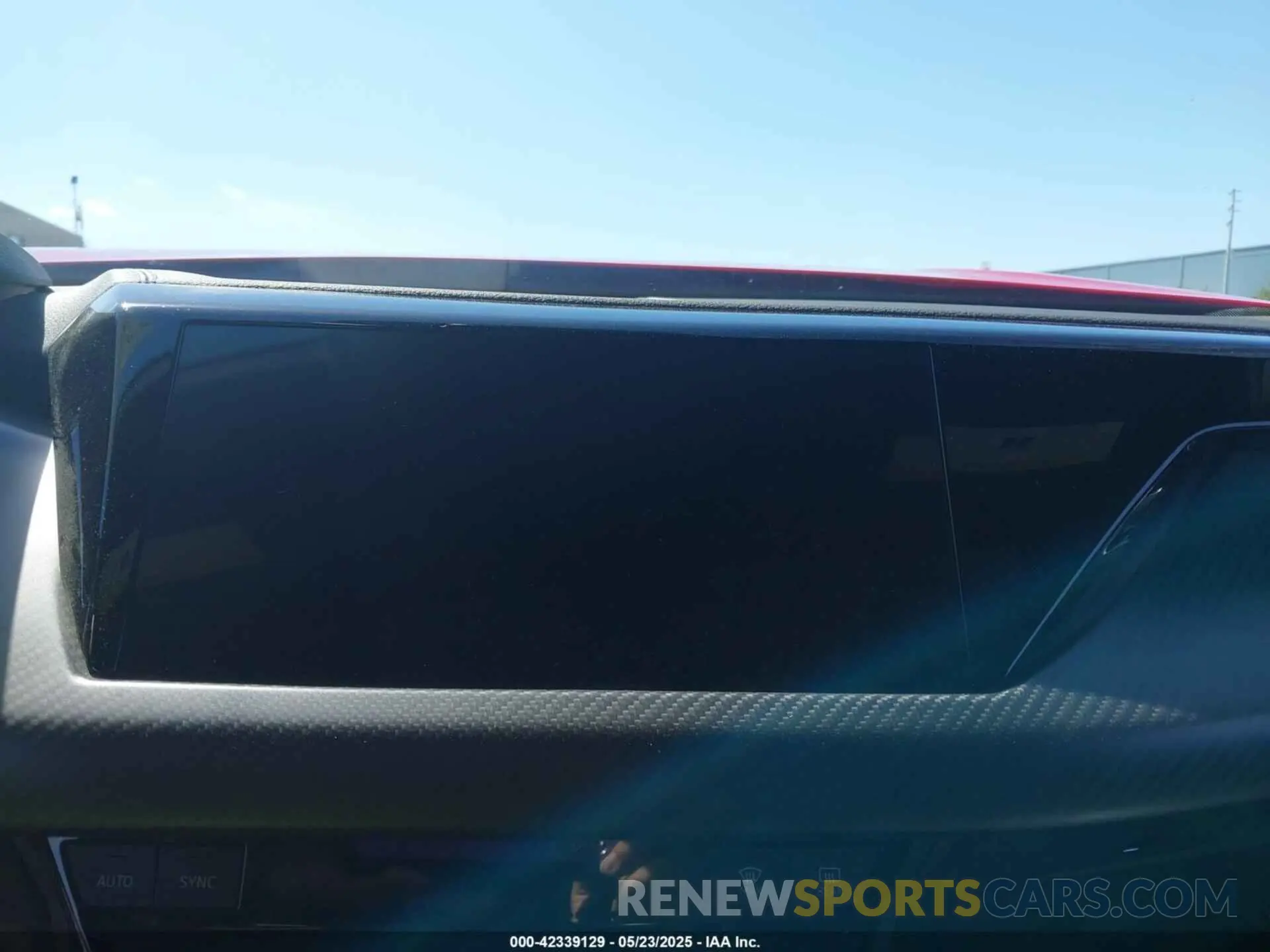 18 fotografías del automóvil dañado WAUFJBFW2R7000954 AUDI E-TRON GT 2024