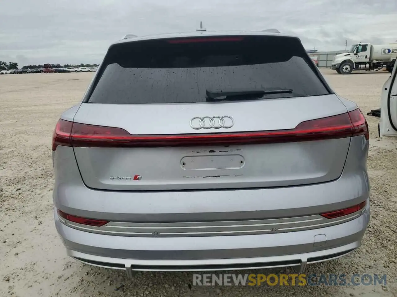 6 fotografías del automóvil dañado WA1ACBGE6NB043580 AUDI E-TRON S P 2022