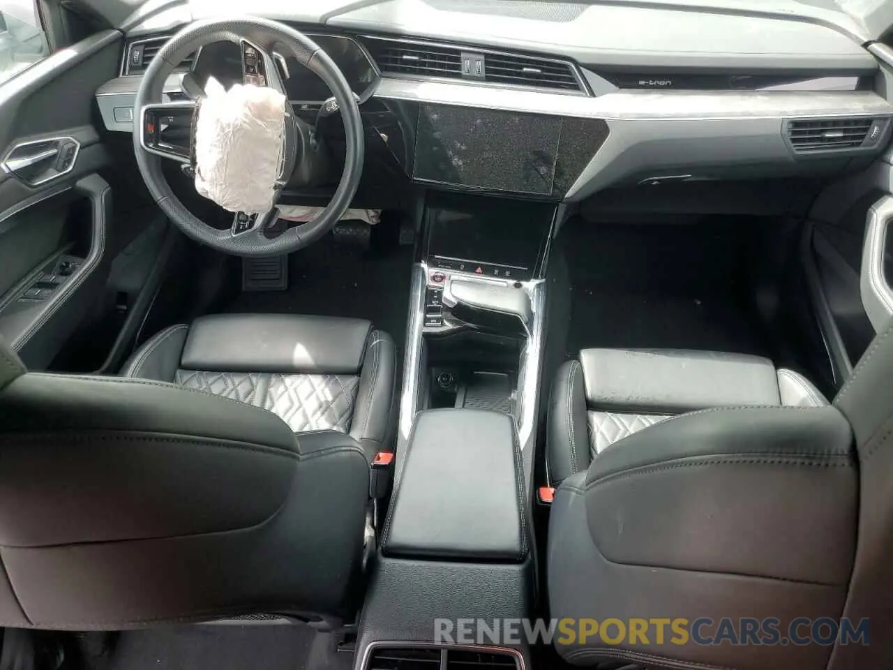 8 fotografías del automóvil dañado WA1VCBGE2NB039009 AUDI E-TRON S P 2022