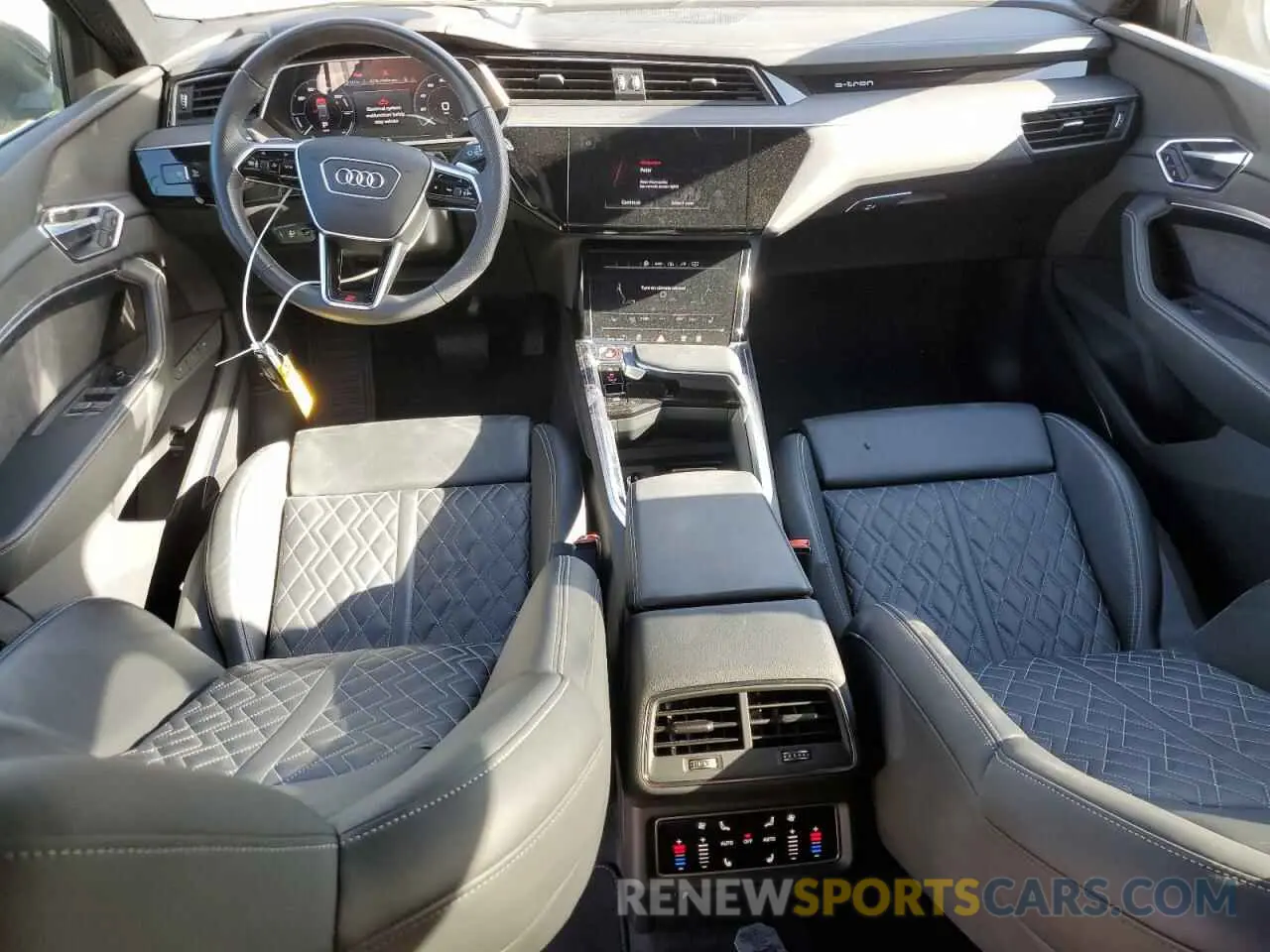 8 fotografías del automóvil dañado WA1ACBGEXPB010570 AUDI E-TRON S P 2023
