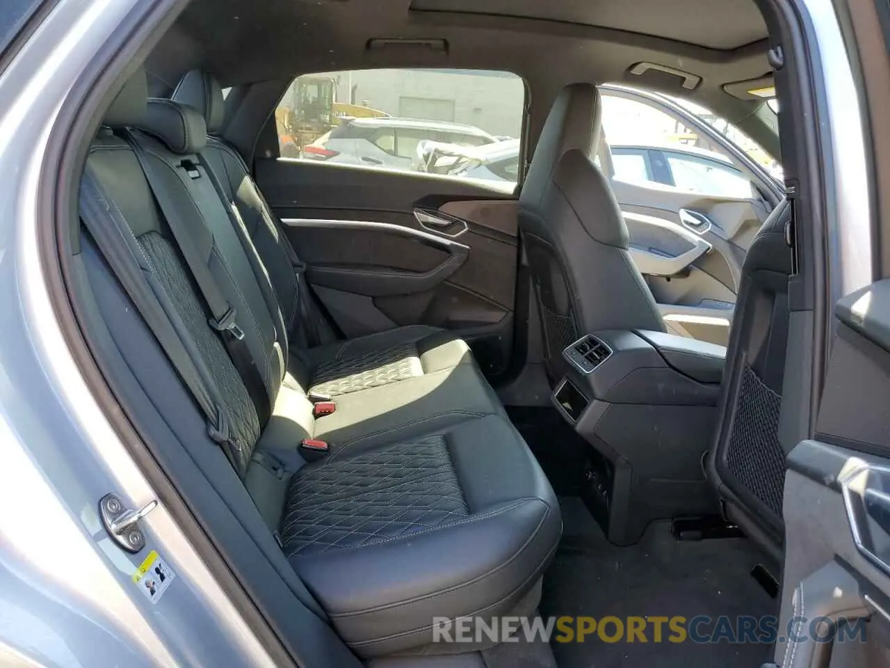 11 fotografías del automóvil dañado WA11CBGEXNB036762 AUDI E-TRON S S 2022