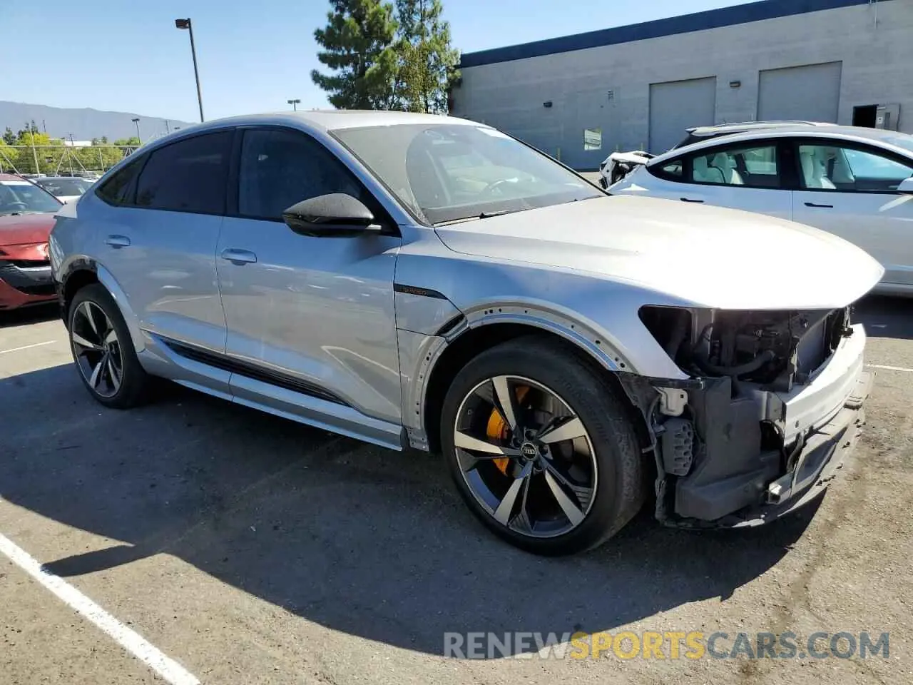 4 fotografías del automóvil dañado WA11CBGEXNB036762 AUDI E-TRON S S 2022