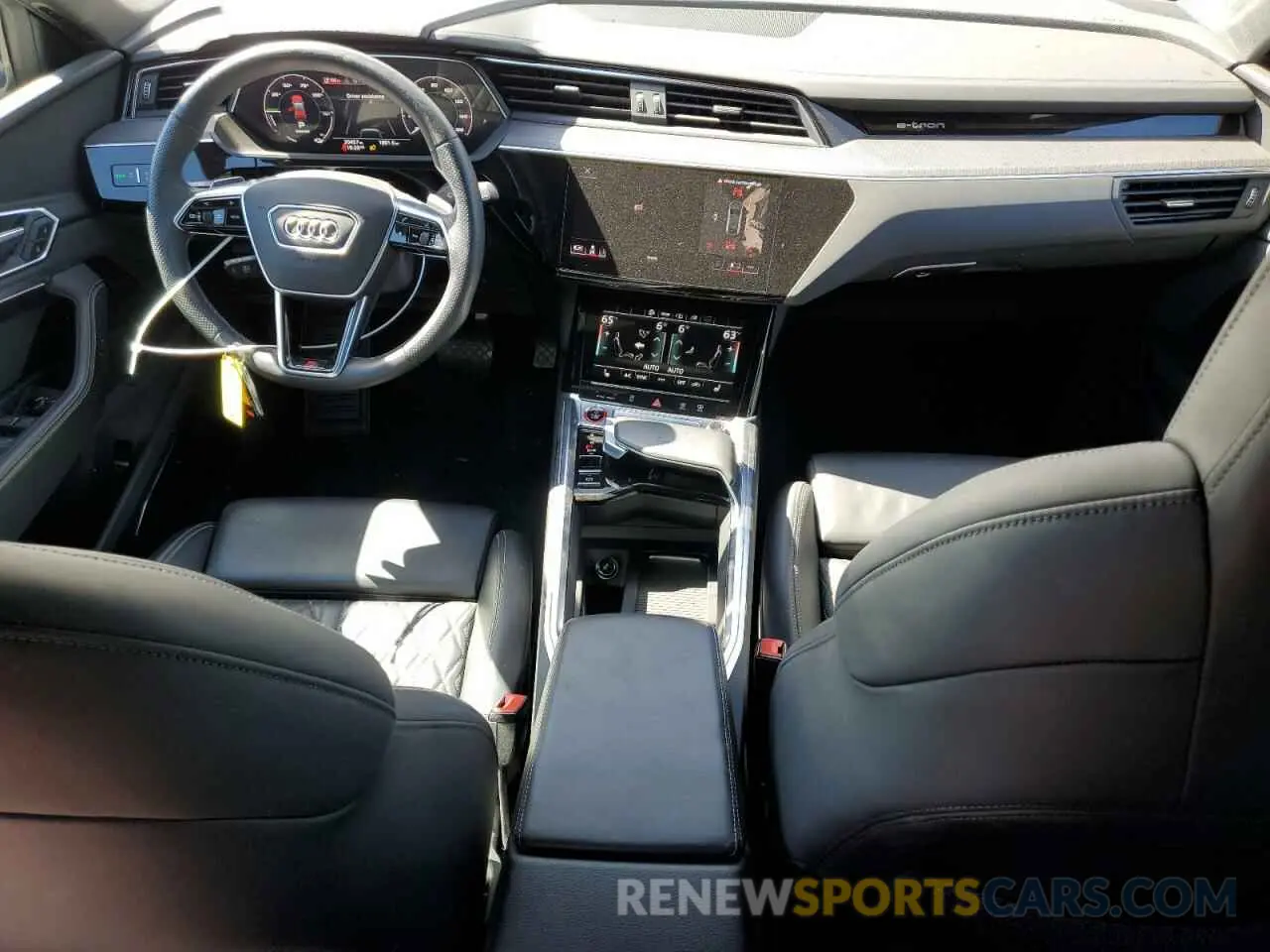 8 fotografías del automóvil dañado WA11CBGEXNB036762 AUDI E-TRON S S 2022