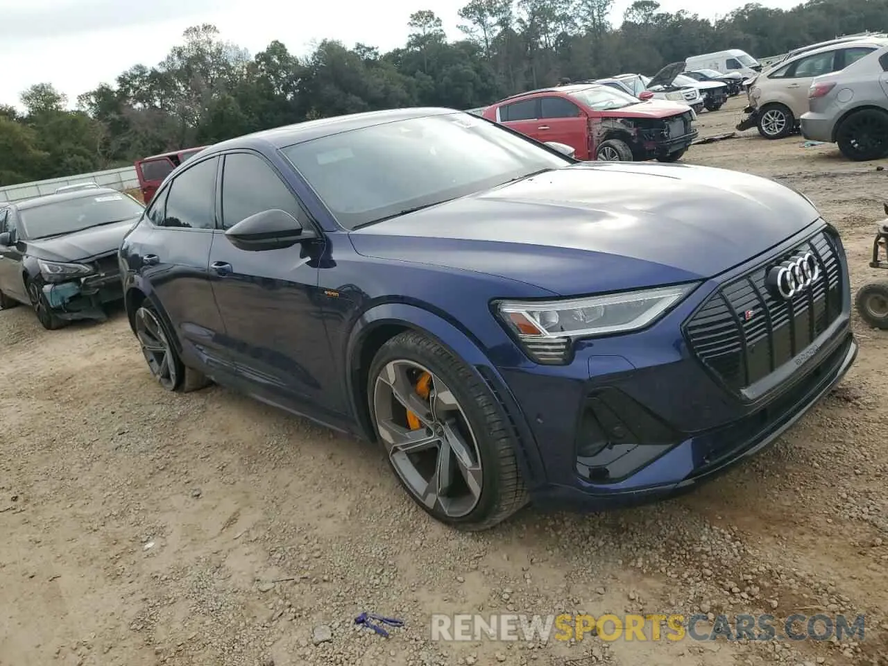 4 fotografías del automóvil dañado WA13CBGE1NB013878 AUDI E-TRON S S 2022