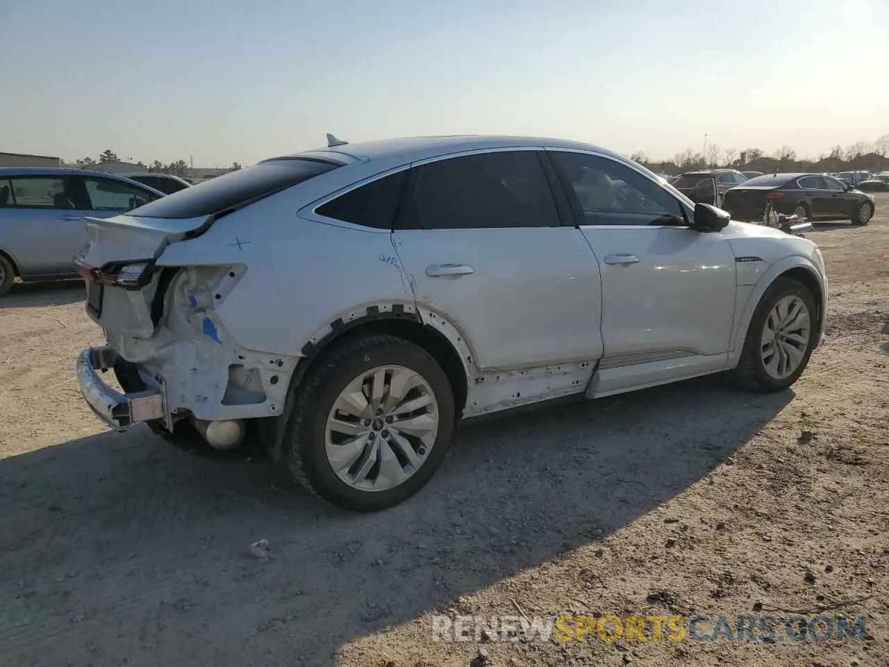 3 fotografías del automóvil dañado WA13CBGE4NB025698 AUDI E-TRON S S 2022