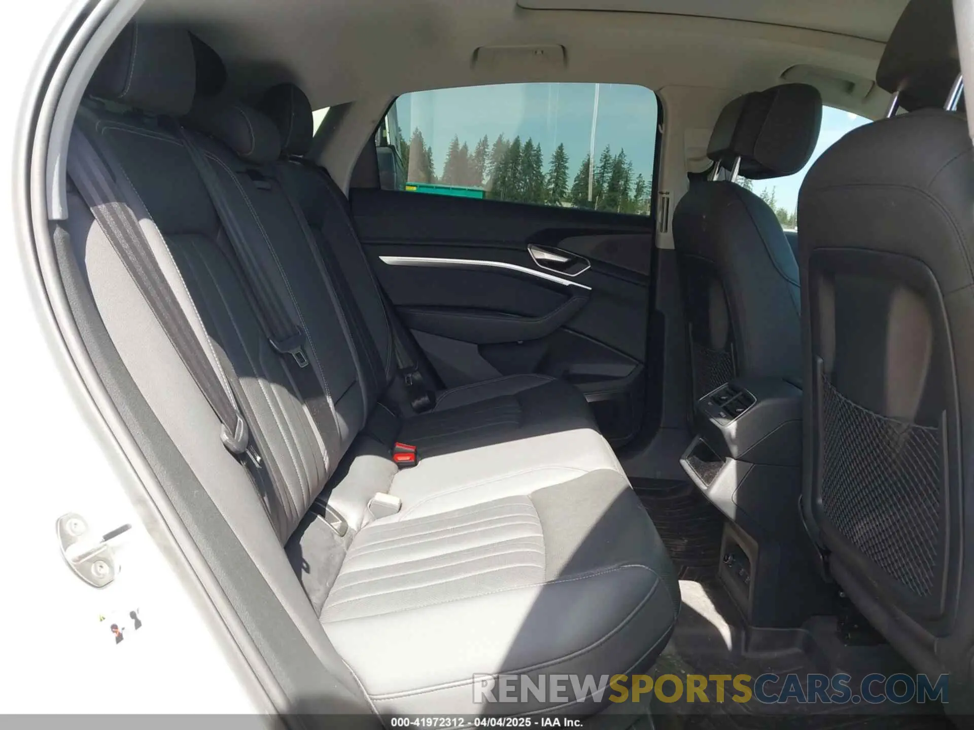 8 fotografías del automóvil dañado WA12AAGE1MB000851 AUDI E-TRON SPORTBACK 2021