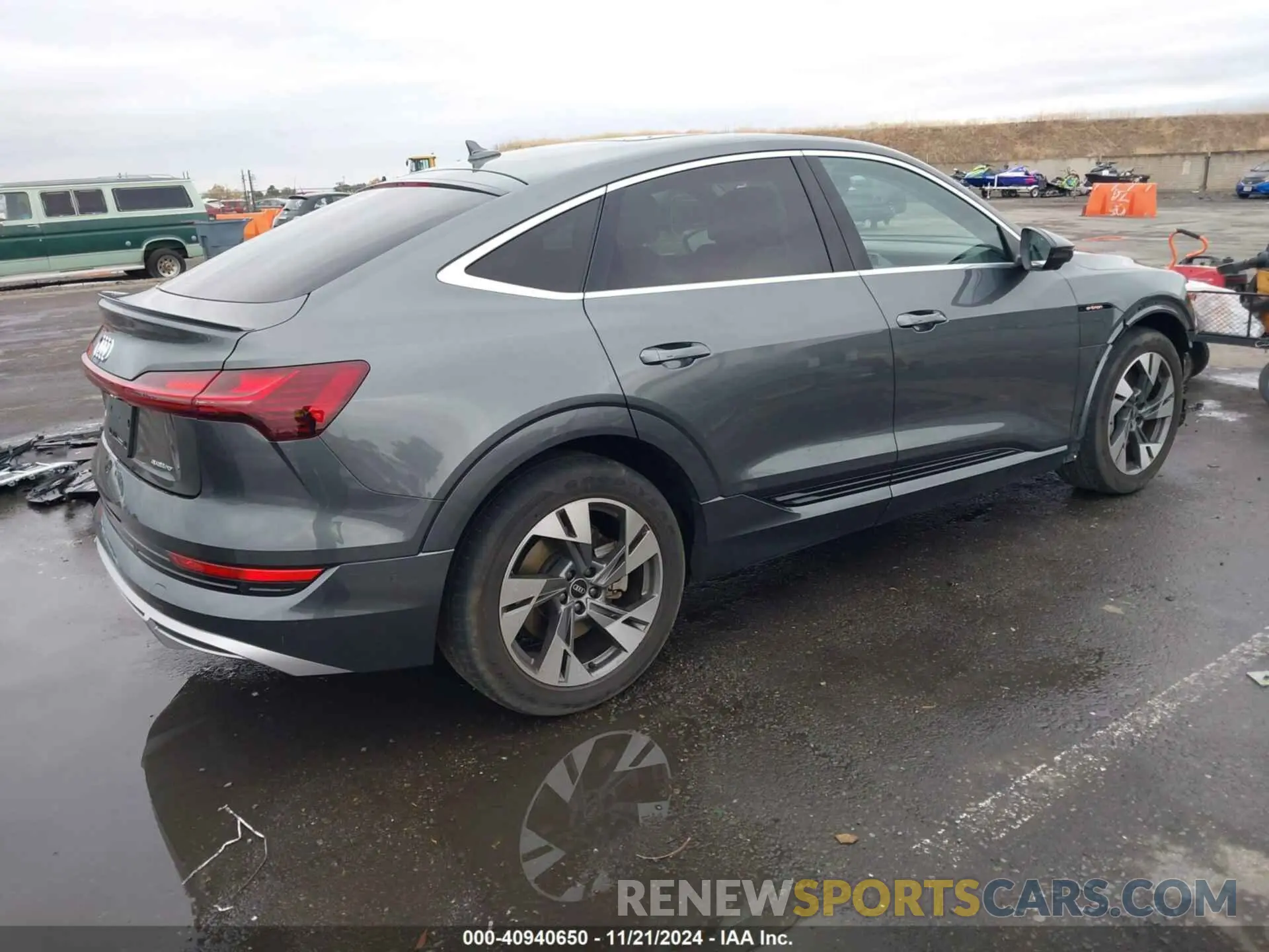 4 fotografías del automóvil dañado WA13AAGEXMB007379 AUDI E-TRON SPORTBACK 2021