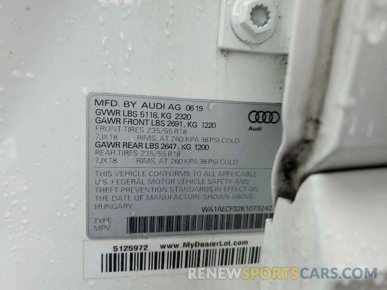 13 fotografías del automóvil dañado WA1AECF32K1073242 AUDI Q3 2019