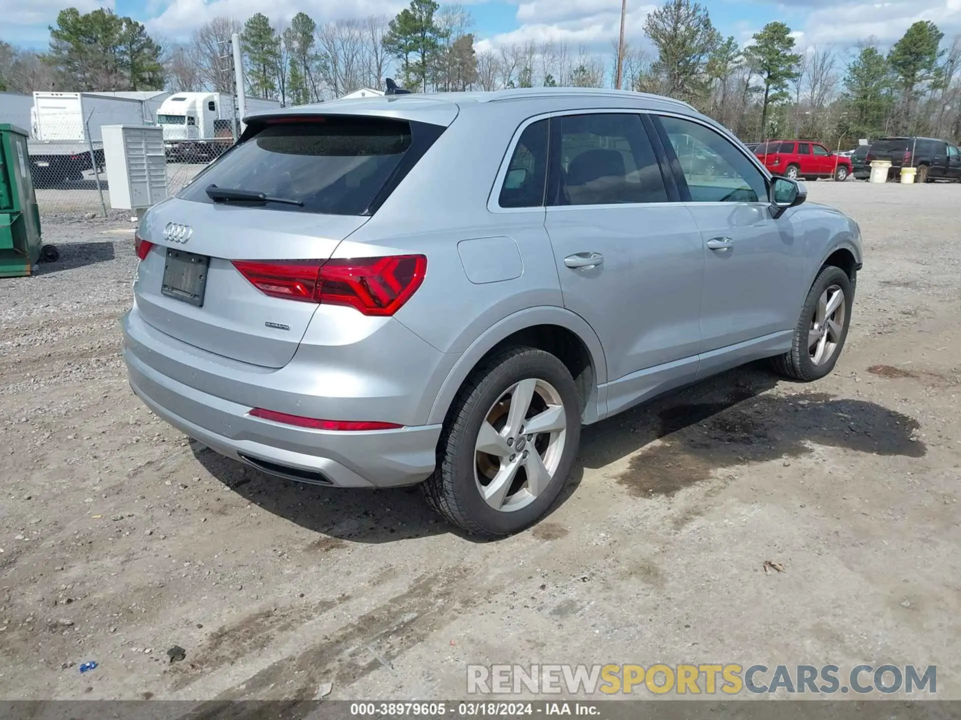 4 fotografías del automóvil dañado WA1AECF35K1073462 AUDI Q3 2019
