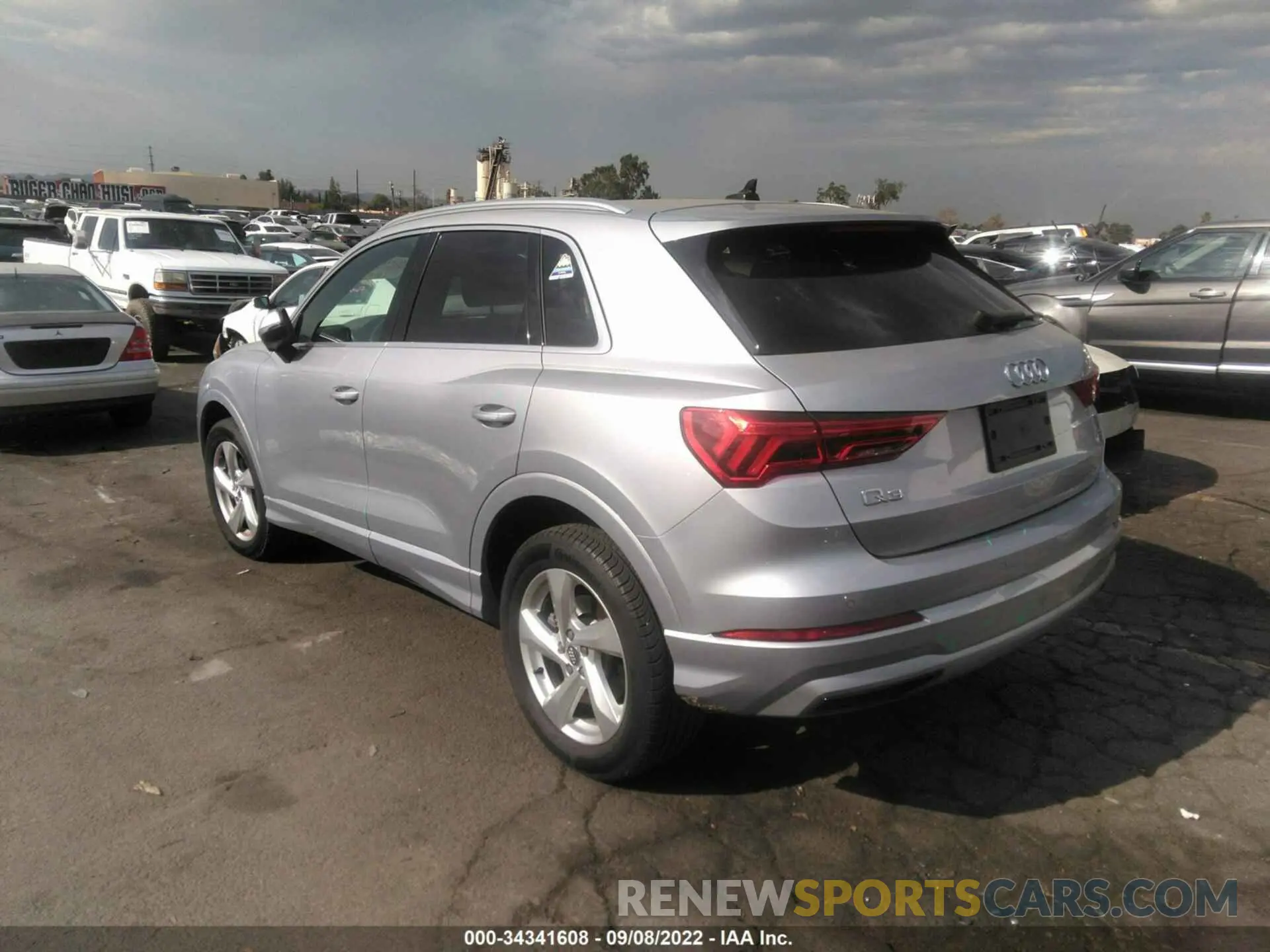 3 fotografías del automóvil dañado WA1AECF38K1086920 AUDI Q3 2019