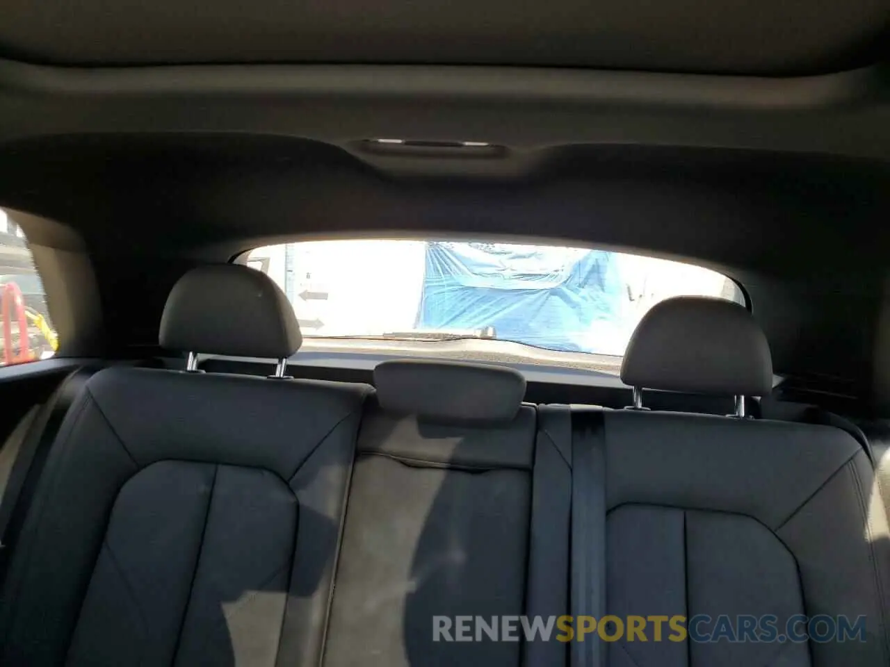 10 fotografías del automóvil dañado WA1DECF34K1082280 AUDI Q3 2019