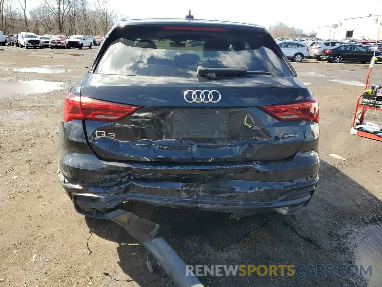 6 fotografías del automóvil dañado WA1DECF35K1083132 AUDI Q3 2019