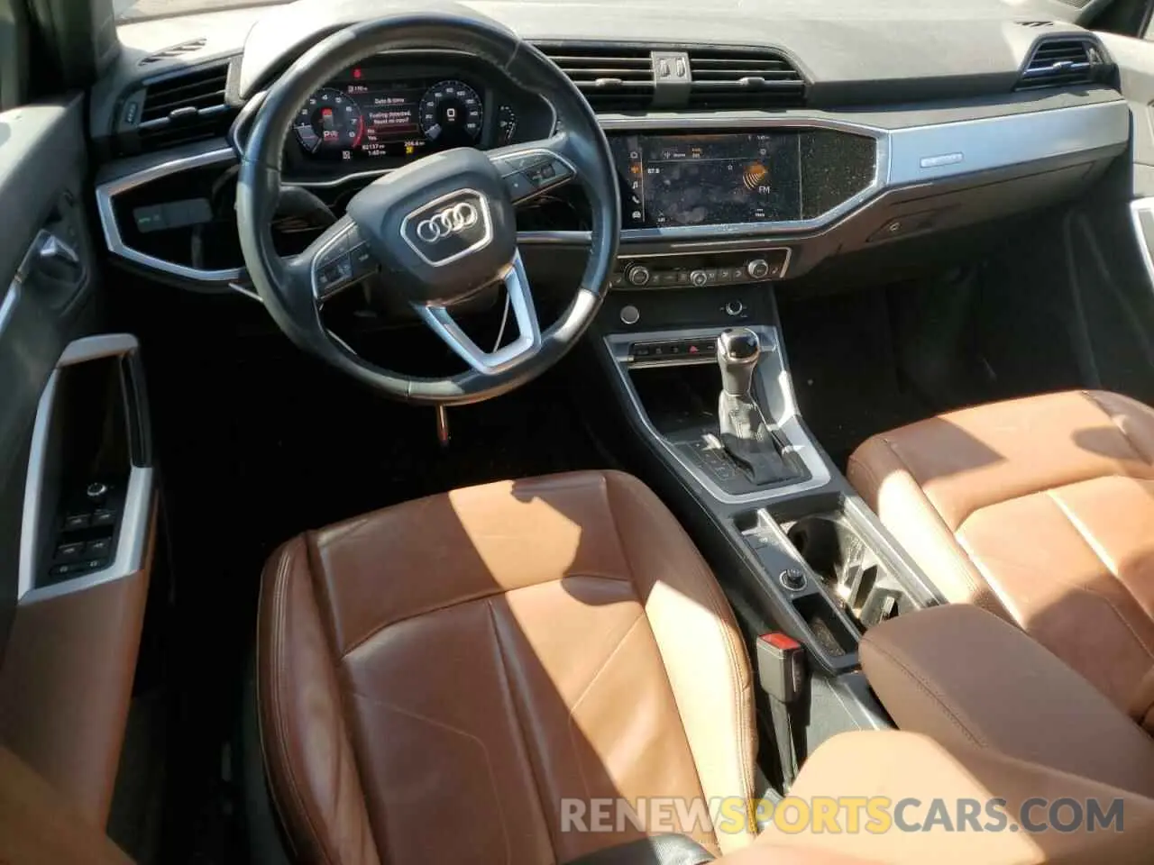 8 fotografías del automóvil dañado WA1DECF35K1083132 AUDI Q3 2019