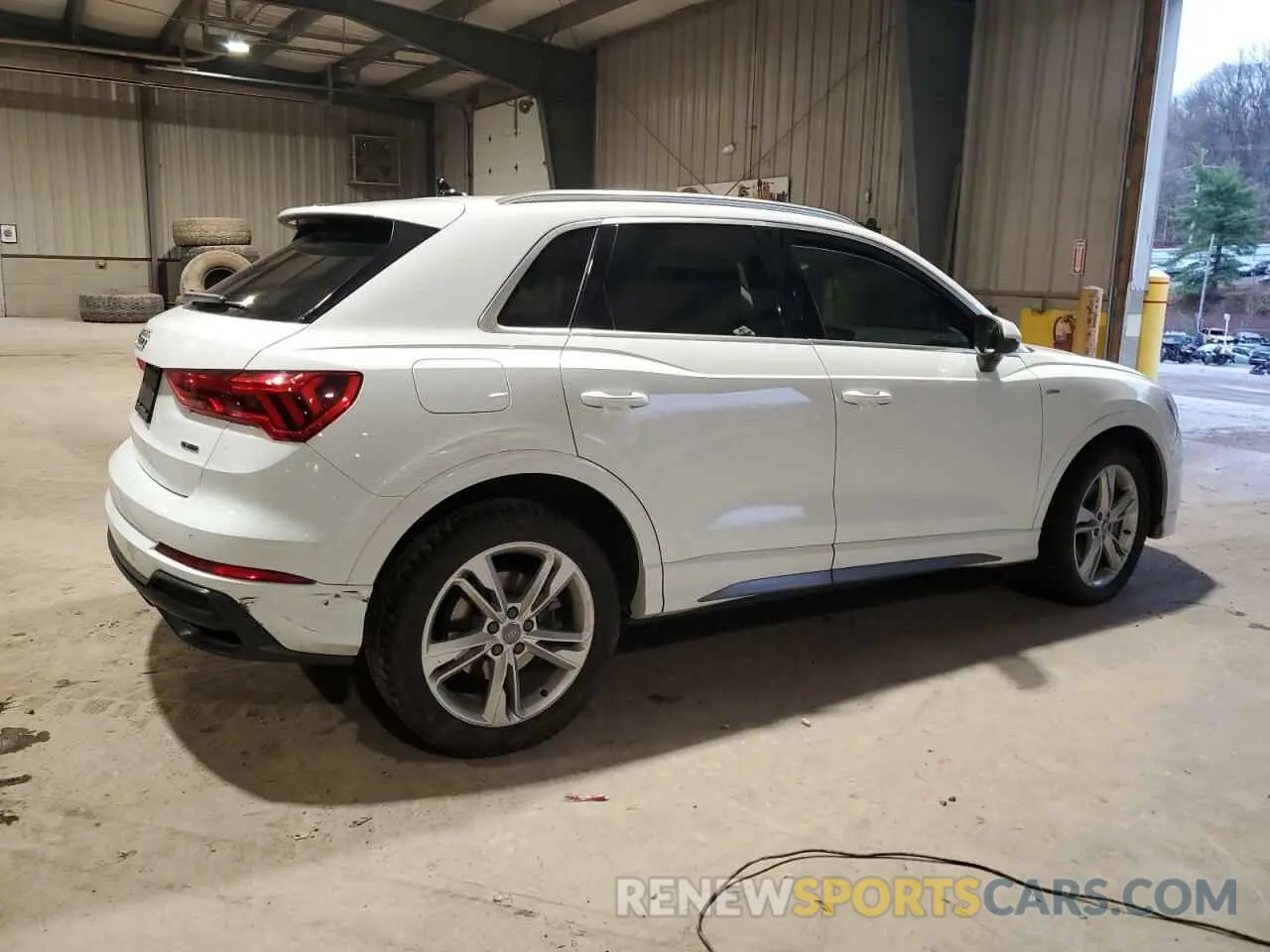 3 fotografías del automóvil dañado WA1EECF30K1064220 AUDI Q3 2019