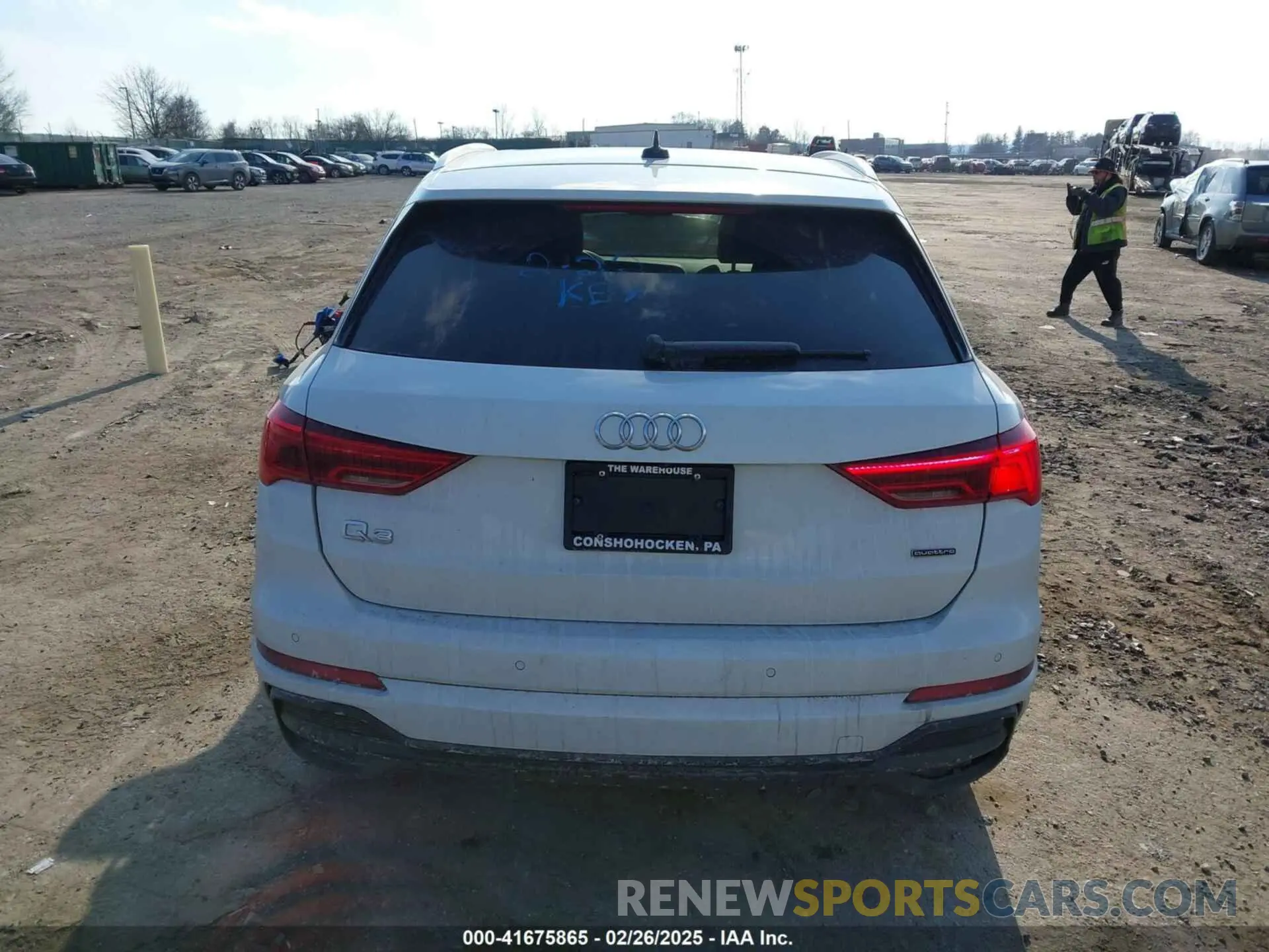 16 fotografías del automóvil dañado WA1EECF30K1085407 AUDI Q3 2019